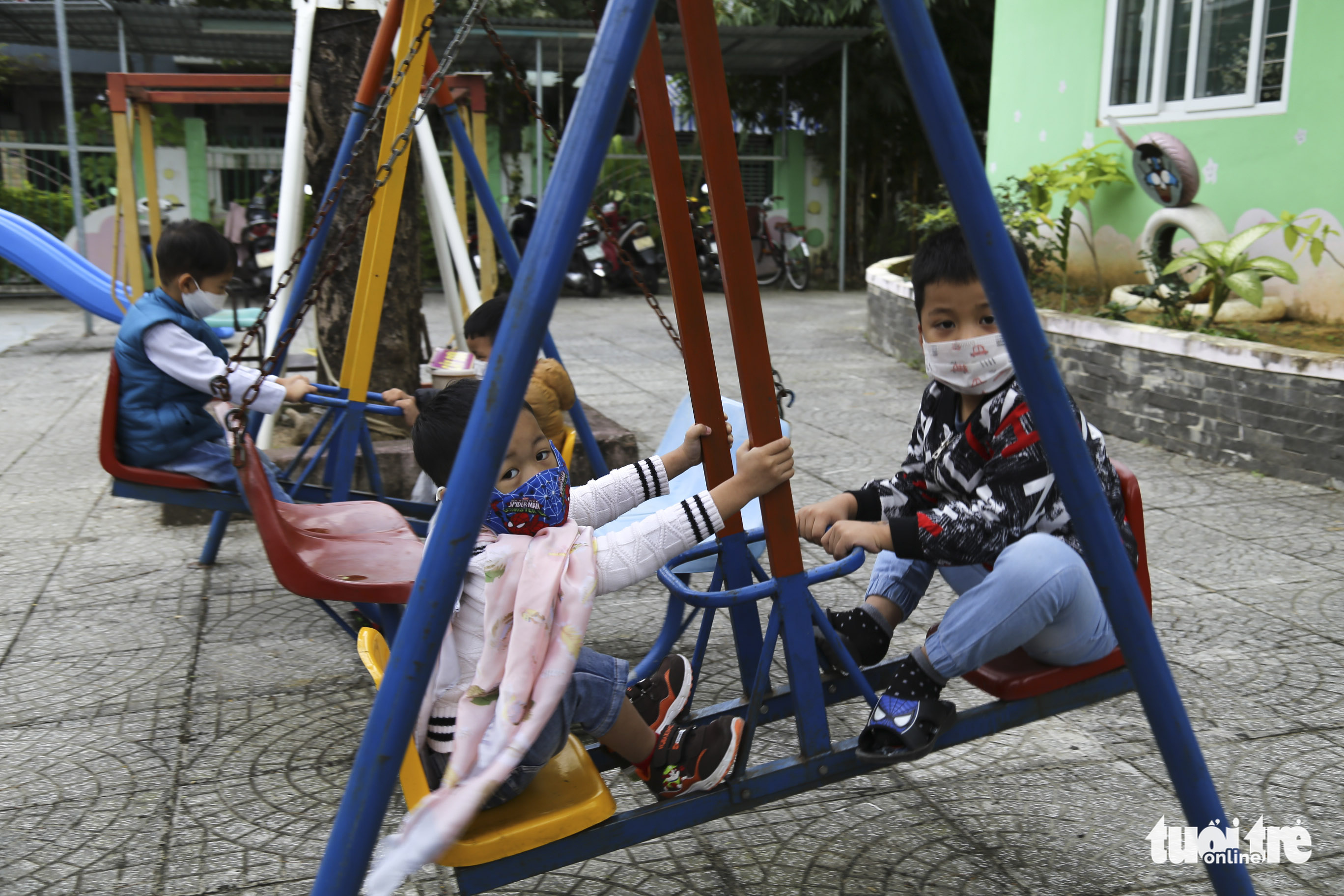 Tiểu học, mầm non Đà Nẵng mở cửa, học sinh vắng khá nhiều do phụ huynh chưa yên tâm - Ảnh 8. Tiểu học, mầm non Đà Nẵng mở cửa, học sinh vắng khá nhiều do phụ huynh chưa yên tâm - Ảnh 8.