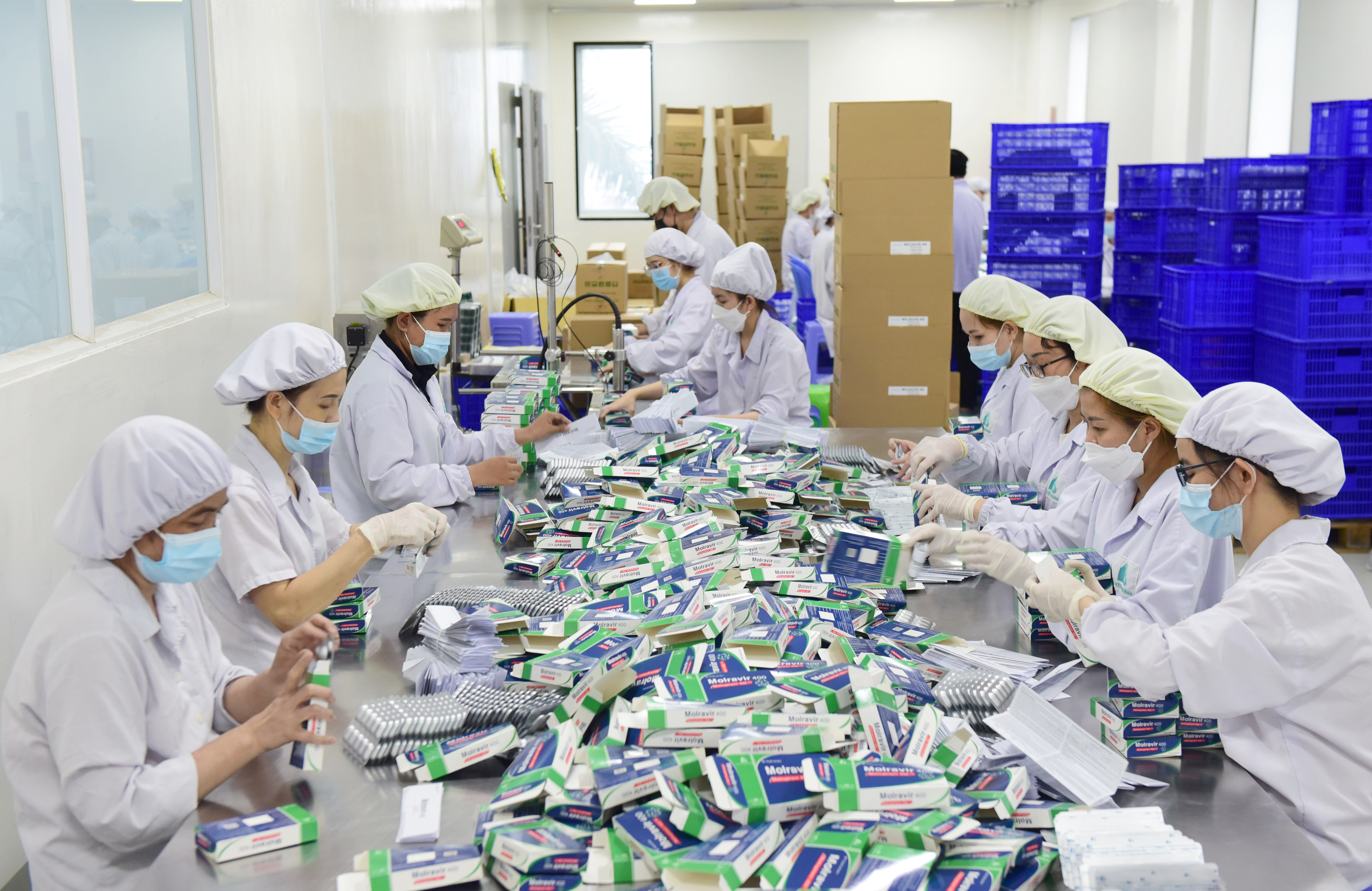 Có đơn của bác sĩ mới mua được thuốc điều trị COVID-19 - Ảnh 2. Có đơn của bác sĩ mới mua được thuốc điều trị COVID-19 - Ảnh 2.