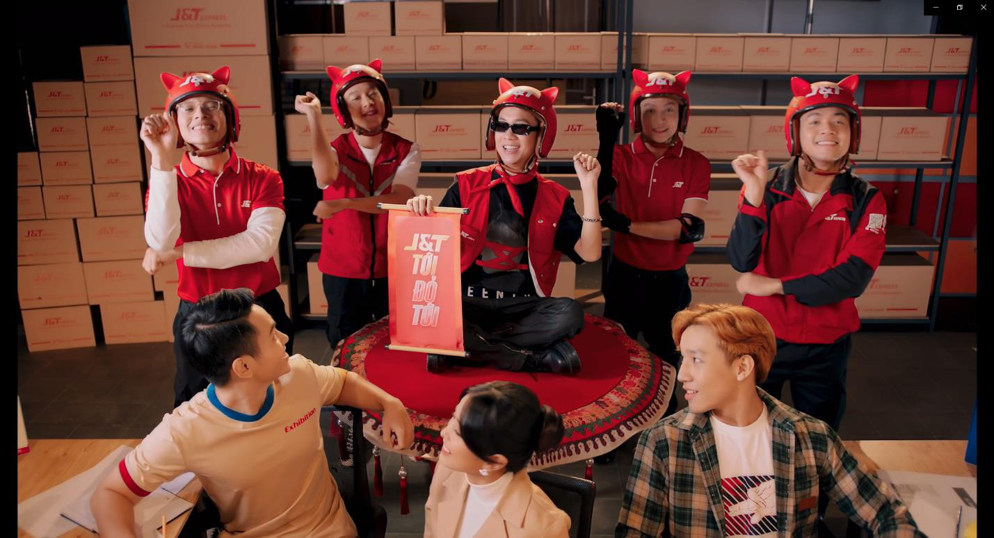 J&T Express và cú chuyển mình sau dịch COVID-19 - Ảnh 1. J&T Express và cú chuyển mình sau dịch COVID-19 - Ảnh 1.