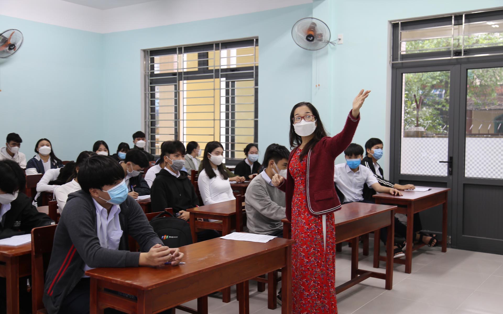 6-2- HOC SINH SINH VIEN DA NANG HOC TRUC TIEP SAU TET-A1 3(Read-Only) 6-2- HOC SINH SINH VIEN DA NANG HOC TRUC TIEP SAU TET-A1 3(Read-Only)