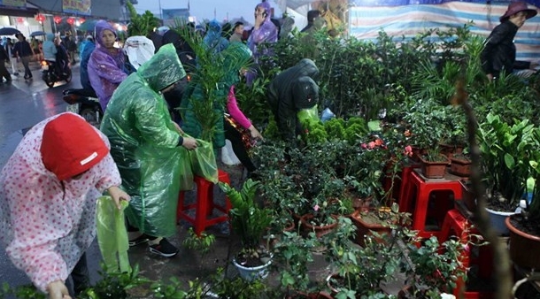 2 năm xa cách, nhớ ơi là nhớ chợ Viềng cầu may - Ảnh 7.