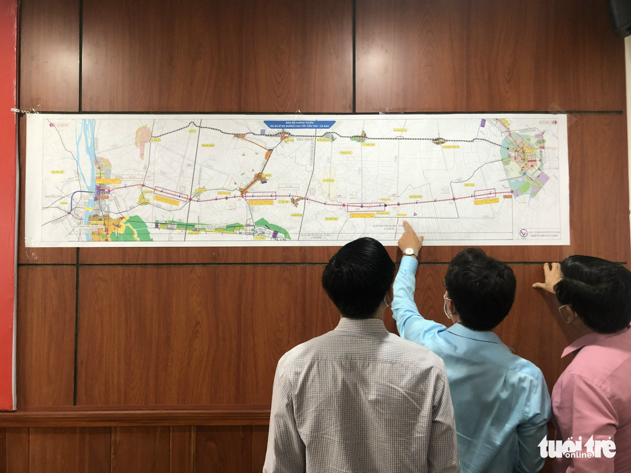 Bàn giao cọc giải phóng mặt bằng tuyến cao tốc Cần Thơ - Cà Mau - Ảnh 1. Bàn giao cọc giải phóng mặt bằng tuyến cao tốc Cần Thơ - Cà Mau - Ảnh 1.