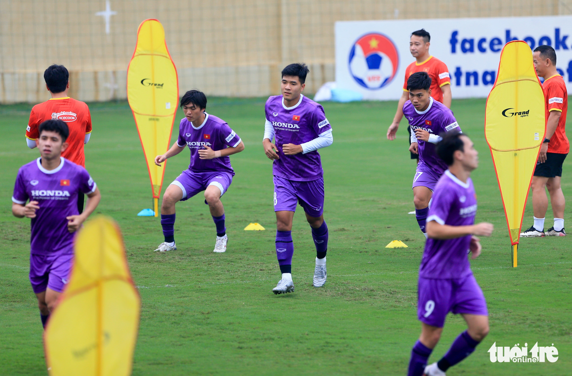 Hoàng Đức và Tiến Linh tập riêng, tuyển Việt Nam vắng nhiều nhân sự - Ảnh 1. Hoàng Đức và Tiến Linh tập riêng, tuyển Việt Nam vắng nhiều nhân sự - Ảnh 1.