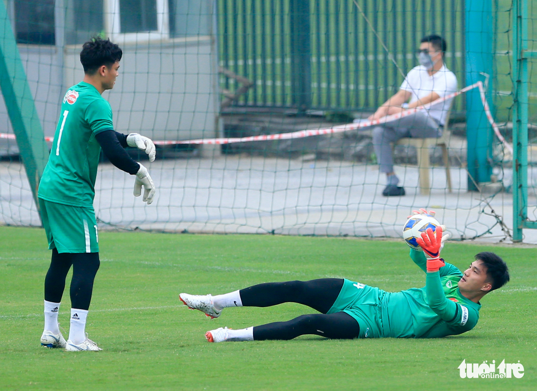 Hoàng Đức và Tiến Linh tập riêng, tuyển Việt Nam vắng nhiều nhân sự - Ảnh 6. Hoàng Đức và Tiến Linh tập riêng, tuyển Việt Nam vắng nhiều nhân sự - Ảnh 6.