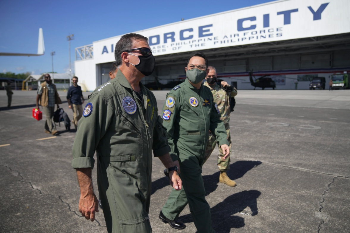 Đô đốc Mỹ: Trung Quốc đã quân sự hóa hoàn toàn ít nhất 3 đảo ở Trường Sa - Ảnh 1. Đô đốc Mỹ: Trung Quốc đã quân sự hóa hoàn toàn ít nhất 3 đảo ở Trường Sa - Ảnh 1.