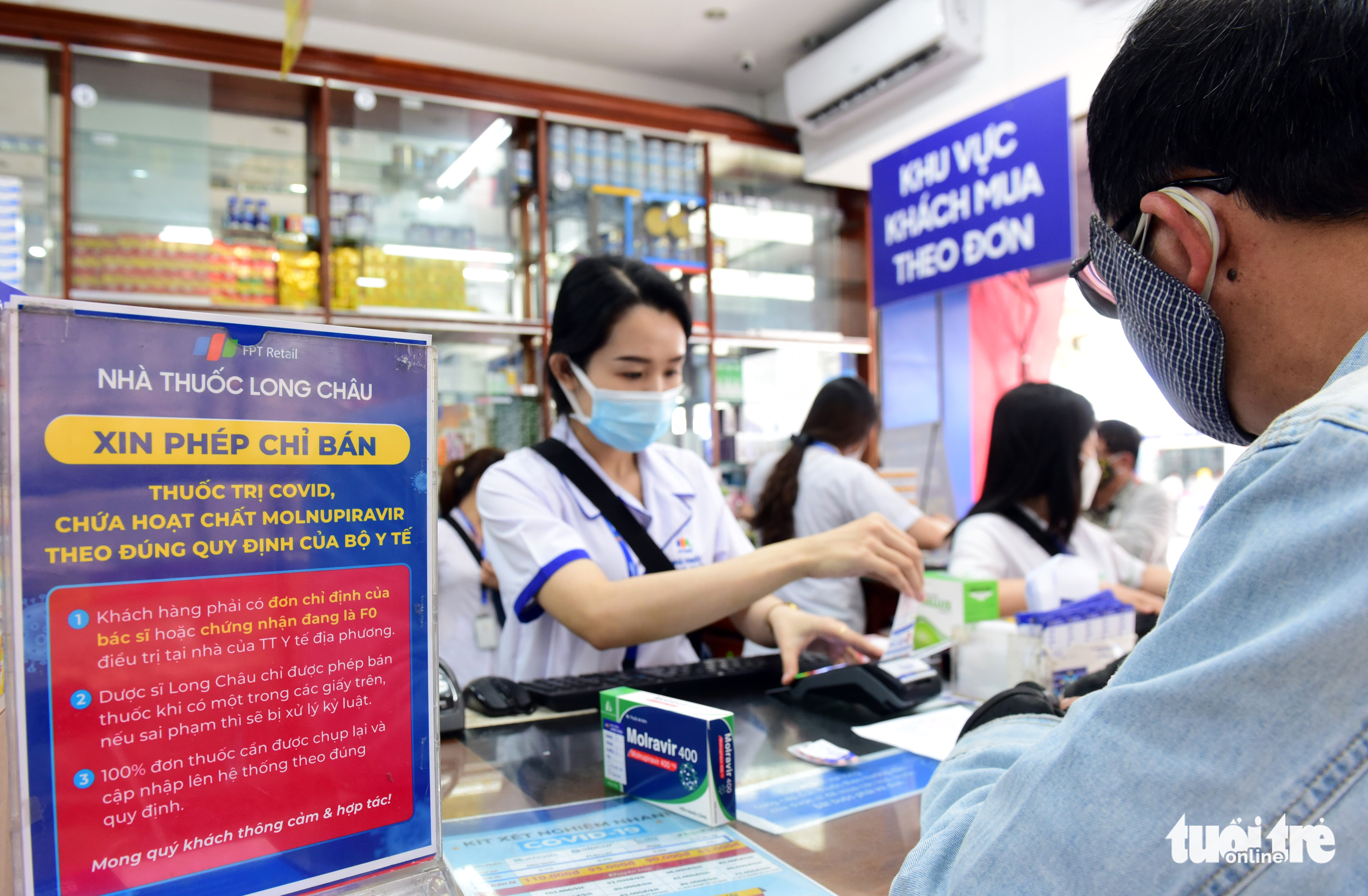 Mẹ dùng thuốc Molnupiravir trị COVID-19, bao giờ được cho con bú lại? - Ảnh 1. Mẹ dùng thuốc Molnupiravir trị COVID-19, bao giờ được cho con bú lại? - Ảnh 1.