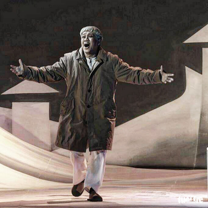 Thành Lộc: Hình ảnh ông Tư trong Dạ cổ hoài lang tôi khắc họa từ ba mình - Ảnh 1. Thành Lộc: Hình ảnh ông Tư trong Dạ cổ hoài lang tôi khắc họa từ ba mình - Ảnh 1.