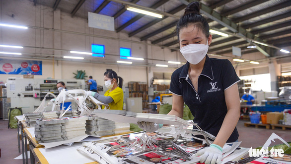 TP.HCM cho F1 được đi học, đi làm kèm điều kiện - Ảnh 1. TP.HCM cho F1 được đi học, đi làm kèm điều kiện - Ảnh 1.