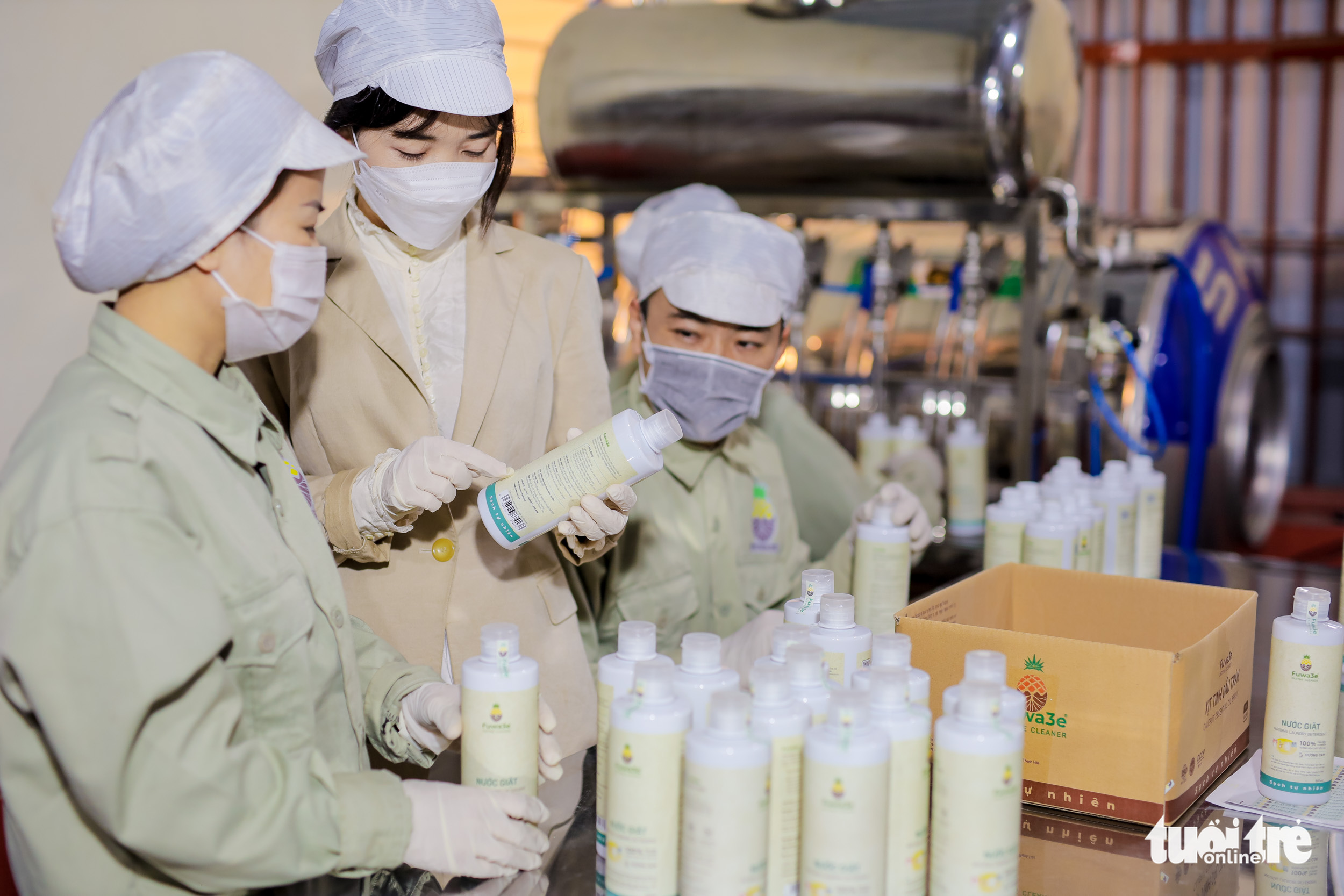 Khởi nghiệp biến vỏ dứa thành tiền - Ảnh 2. Khởi nghiệp biến vỏ dứa thành tiền - Ảnh 2.