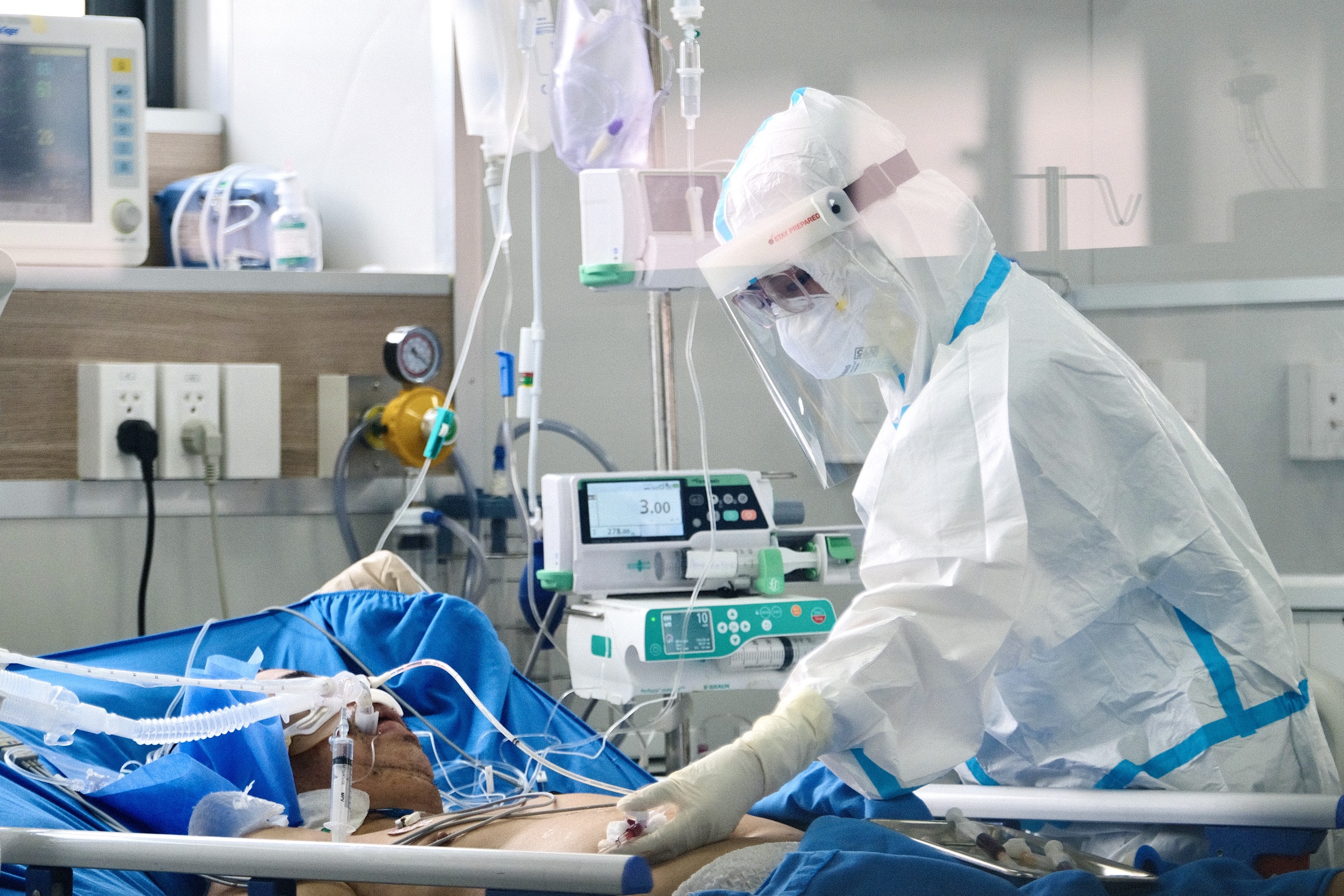 Bộ Y tế: Biến thể phụ BA.5 đã xâm nhập vào Việt Nam - Ảnh 1. Bộ Y tế: Biến thể phụ BA.5 đã xâm nhập vào Việt Nam - Ảnh 1.