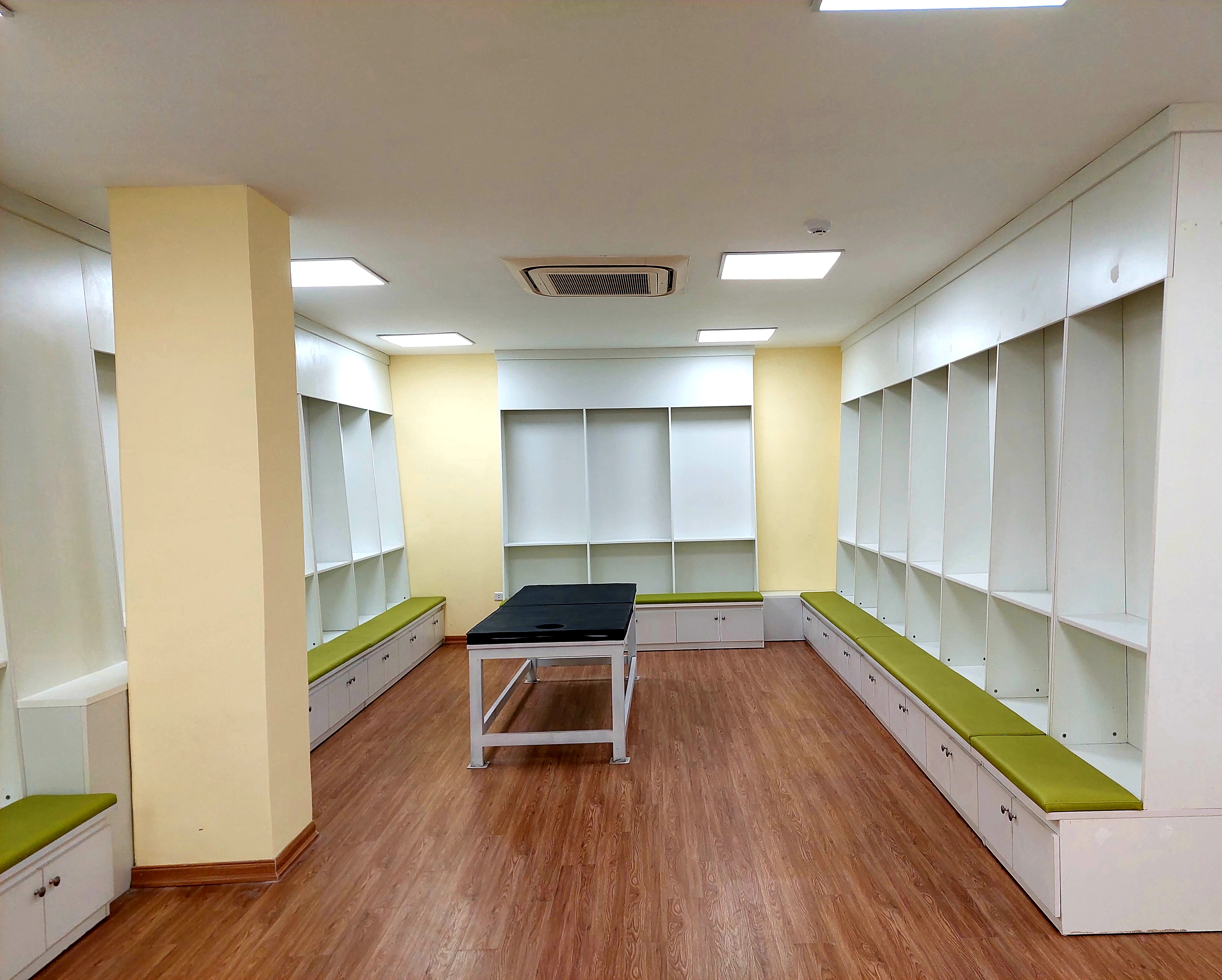 Sân Việt Trì chào đón thầy trò HLV Park Hang Seo đến thi đấu SEA Games 31 - Ảnh 5. Sân Việt Trì chào đón thầy trò HLV Park Hang Seo đến thi đấu SEA Games 31 - Ảnh 5.