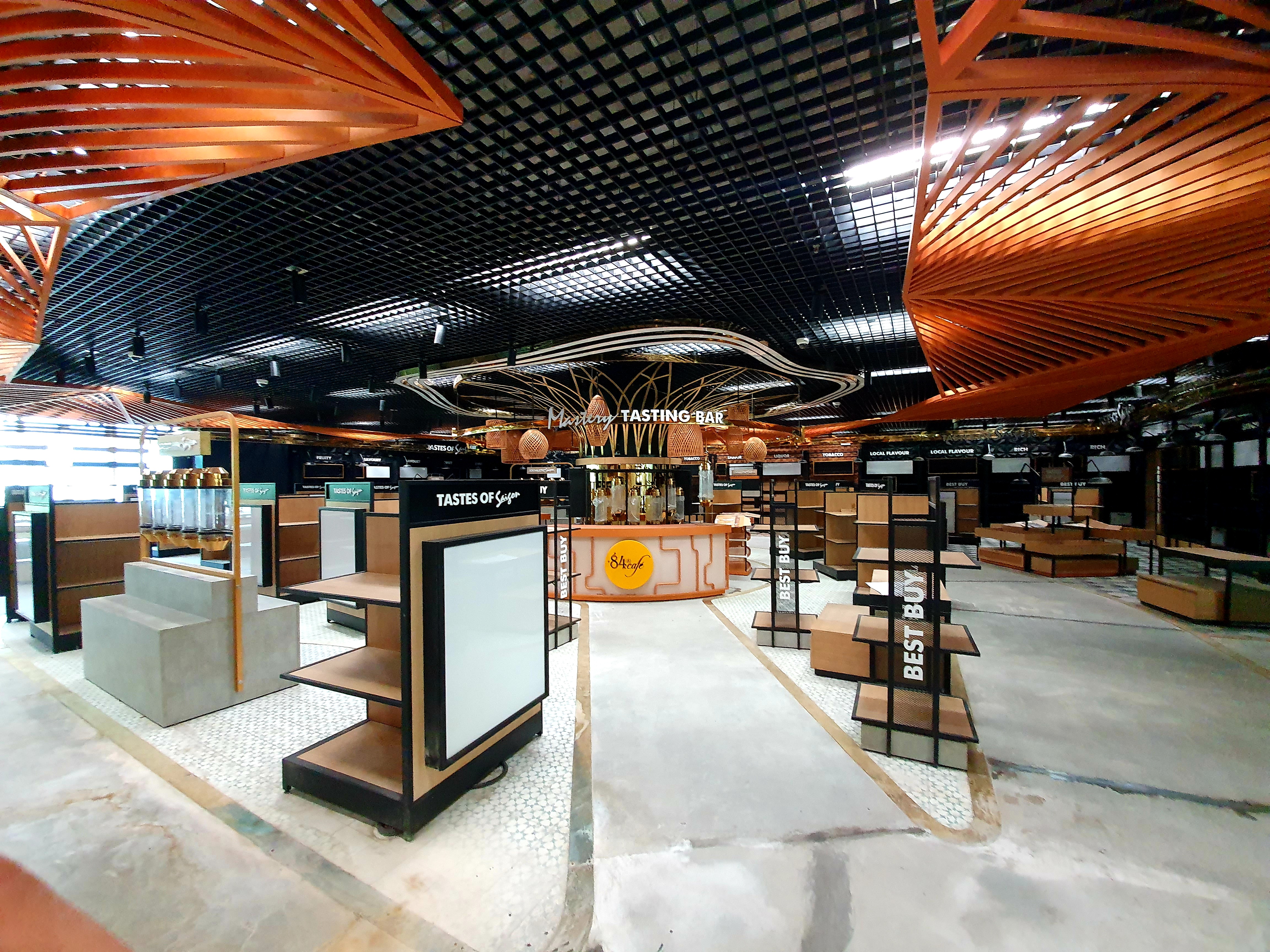 Rục rịch mở lại quầy cà phê, hàng miễn thuế... ở ga quốc tế Tân Sơn Nhất - Ảnh 5.