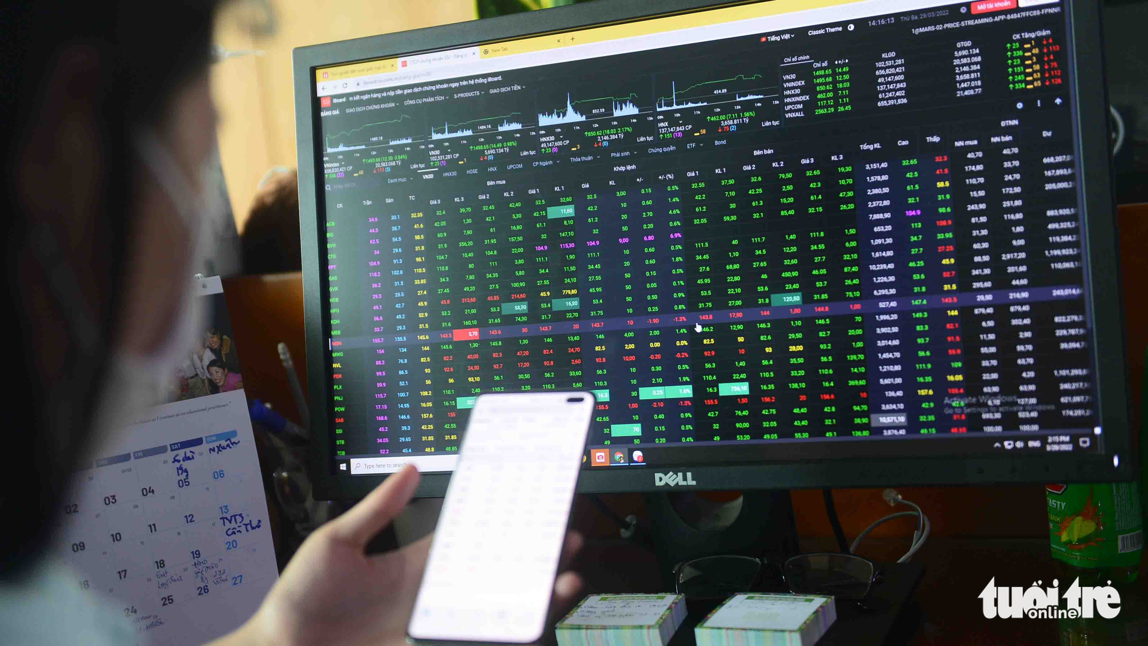 Chứng khoán vượt qua cú sốc FLC - Ảnh 2. Chứng khoán vượt qua cú sốc FLC - Ảnh 2.