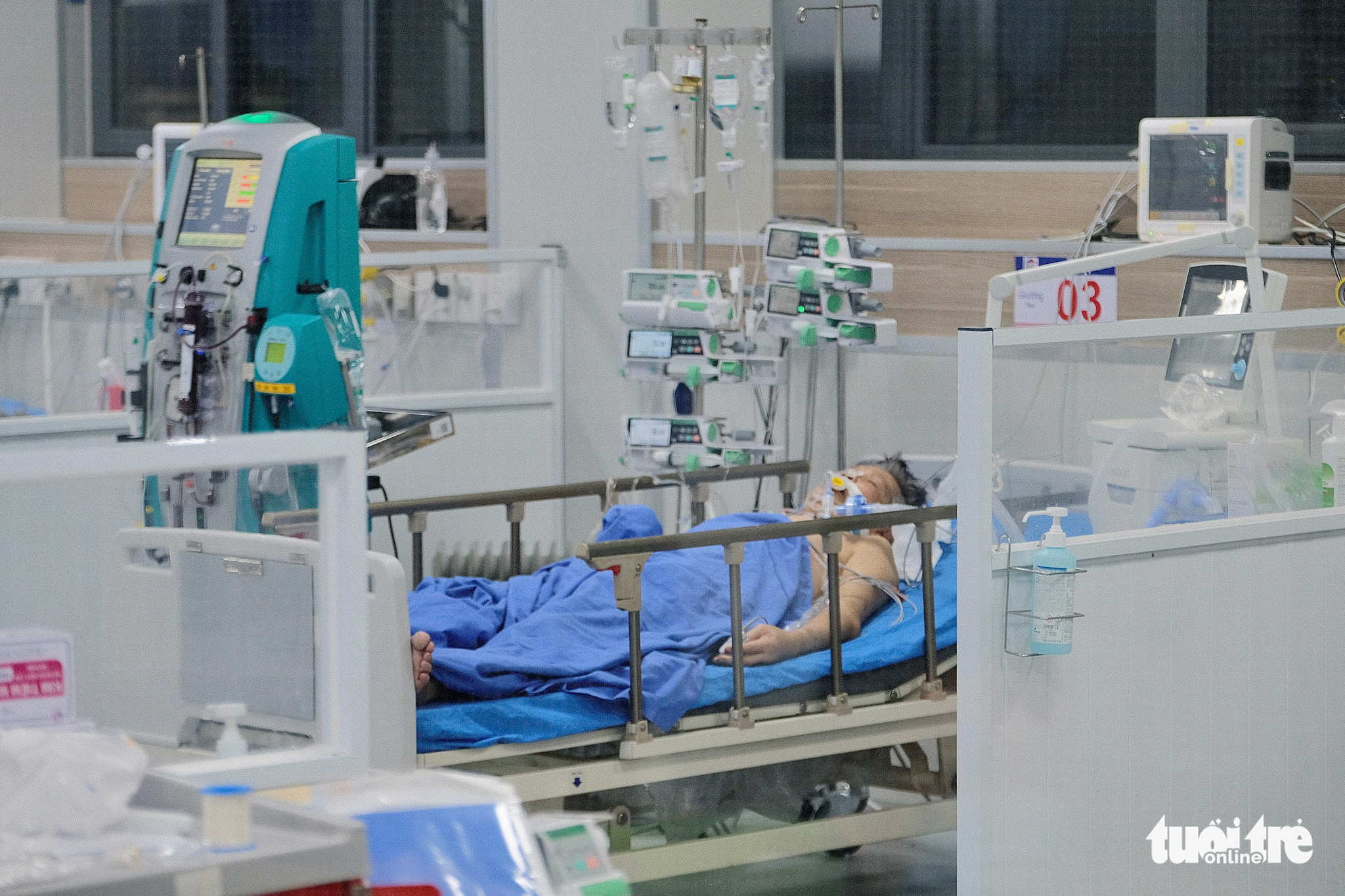 Tin sáng 4-3: Hà Nội liên tiếp dẫn đầu số ca nặng và tử vong vì COVID-19 trong những ngày qua - Ảnh 5. Tin sáng 4-3: Hà Nội liên tiếp dẫn đầu số ca nặng và tử vong vì COVID-19 trong những ngày qua - Ảnh 5.