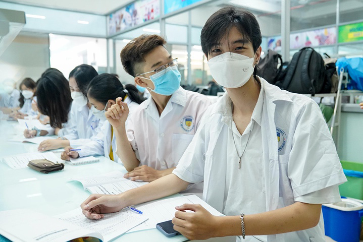 Điểm trung bình không ‘đụng trần’, làm sao để tăng cơ hội khi xét học bạ? - Ảnh 4. Điểm trung bình không ‘đụng trần’, làm sao để tăng cơ hội khi xét học bạ? - Ảnh 4.