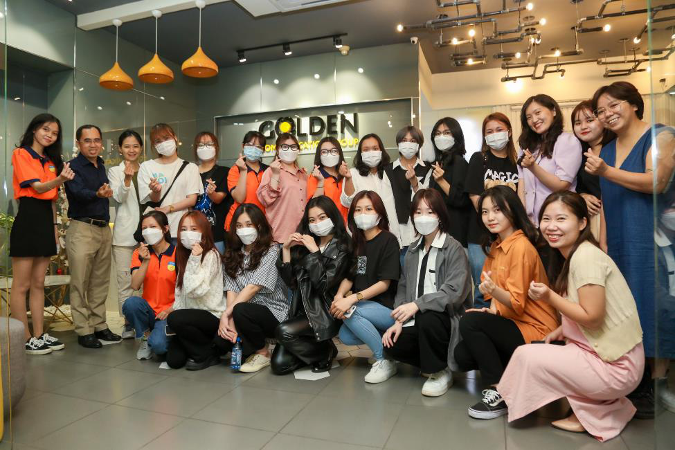 Sinh viên Quan hệ công chúng HUTECH ‘học lưu động’ cùng chuyên gia - Ảnh 1. Sinh viên Quan hệ công chúng HUTECH ‘học lưu động’ cùng chuyên gia - Ảnh 1.