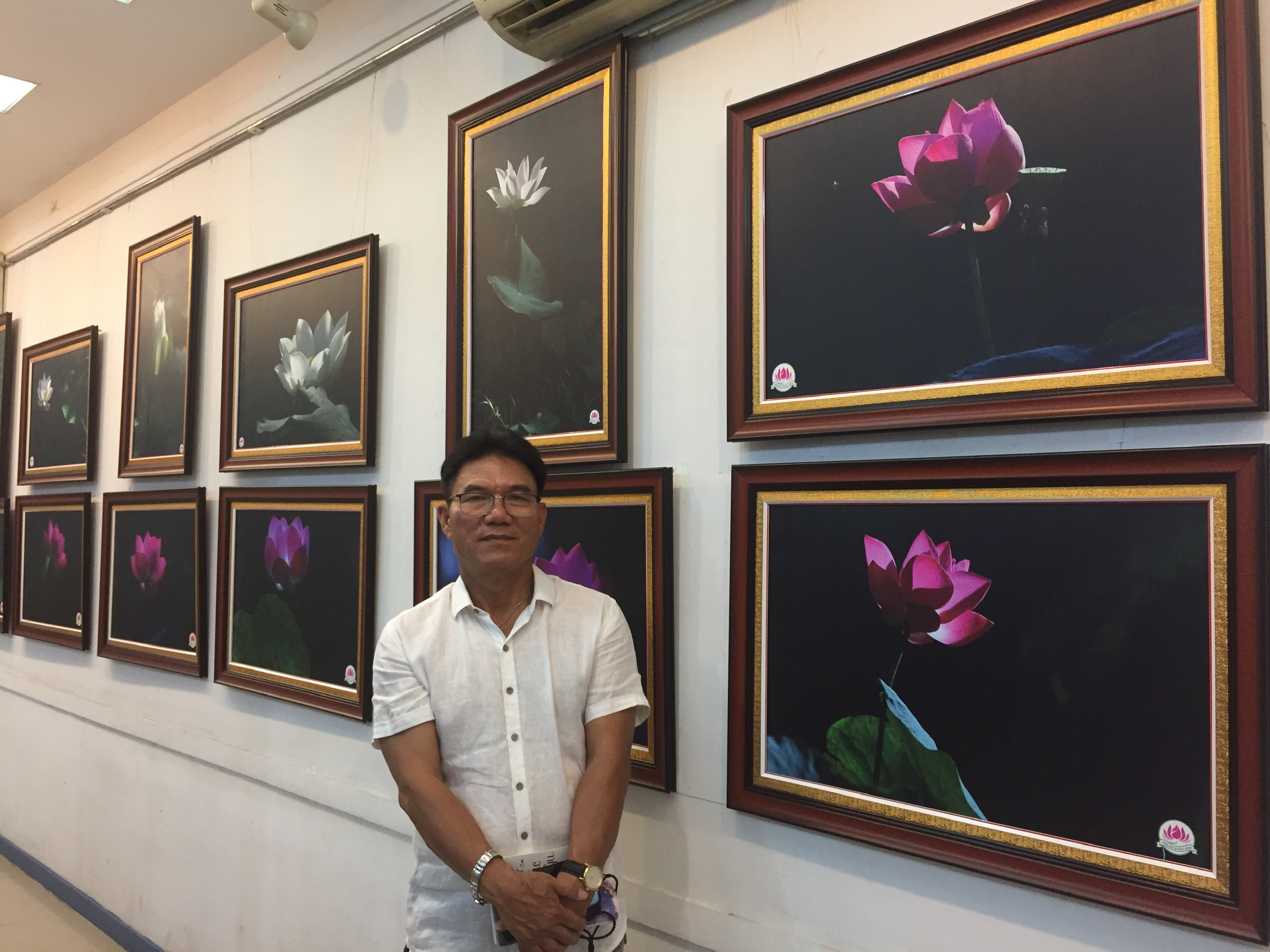 Thành Xuân Anh với những bức ảnh sen dâng thầy - Ảnh 2. Thành Xuân Anh với những bức ảnh sen dâng thầy - Ảnh 2.