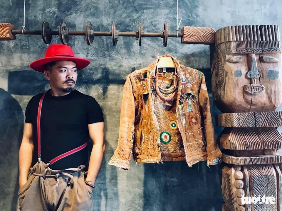 Mở Xưởng tái sinh, biến rác thành tác phẩm nghệ thuật - Ảnh 9. Mở Xưởng tái sinh, biến rác thành tác phẩm nghệ thuật - Ảnh 9.