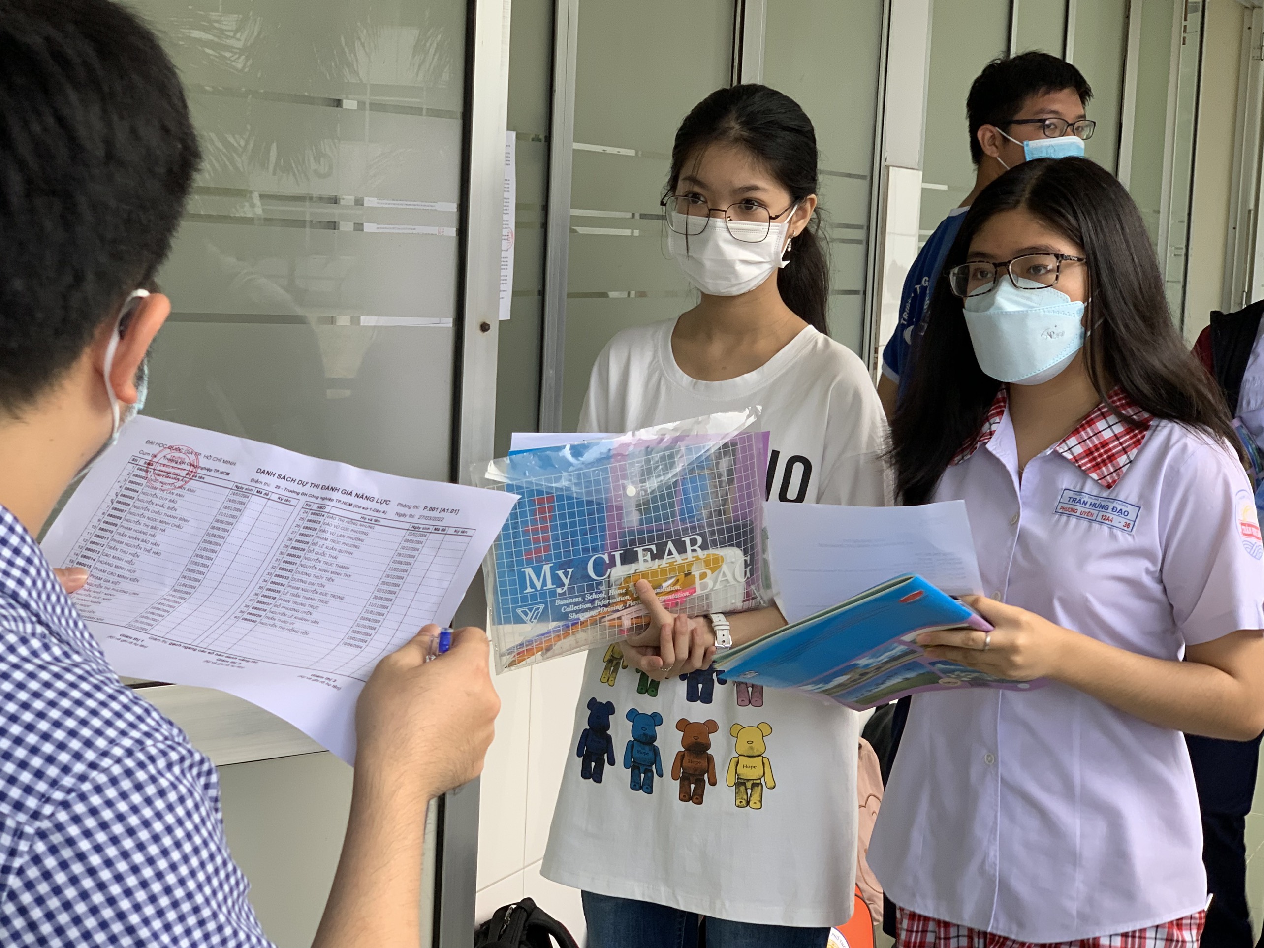 Điểm chuẩn xét tuyển sớm vào Trường ĐH Công nghiệp TP.HCM tăng mạnh - Ảnh 1. Điểm chuẩn xét tuyển sớm vào Trường ĐH Công nghiệp TP.HCM tăng mạnh - Ảnh 1.