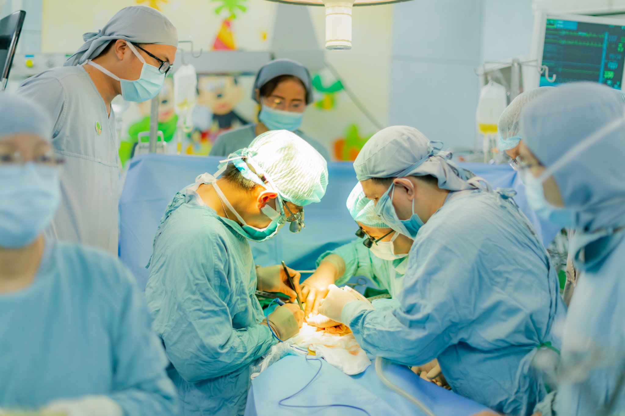 Đẩy nhanh tốc độ ghép gan để cứu nhiều trẻ - Ảnh 1. Đẩy nhanh tốc độ ghép gan để cứu nhiều trẻ - Ảnh 1.