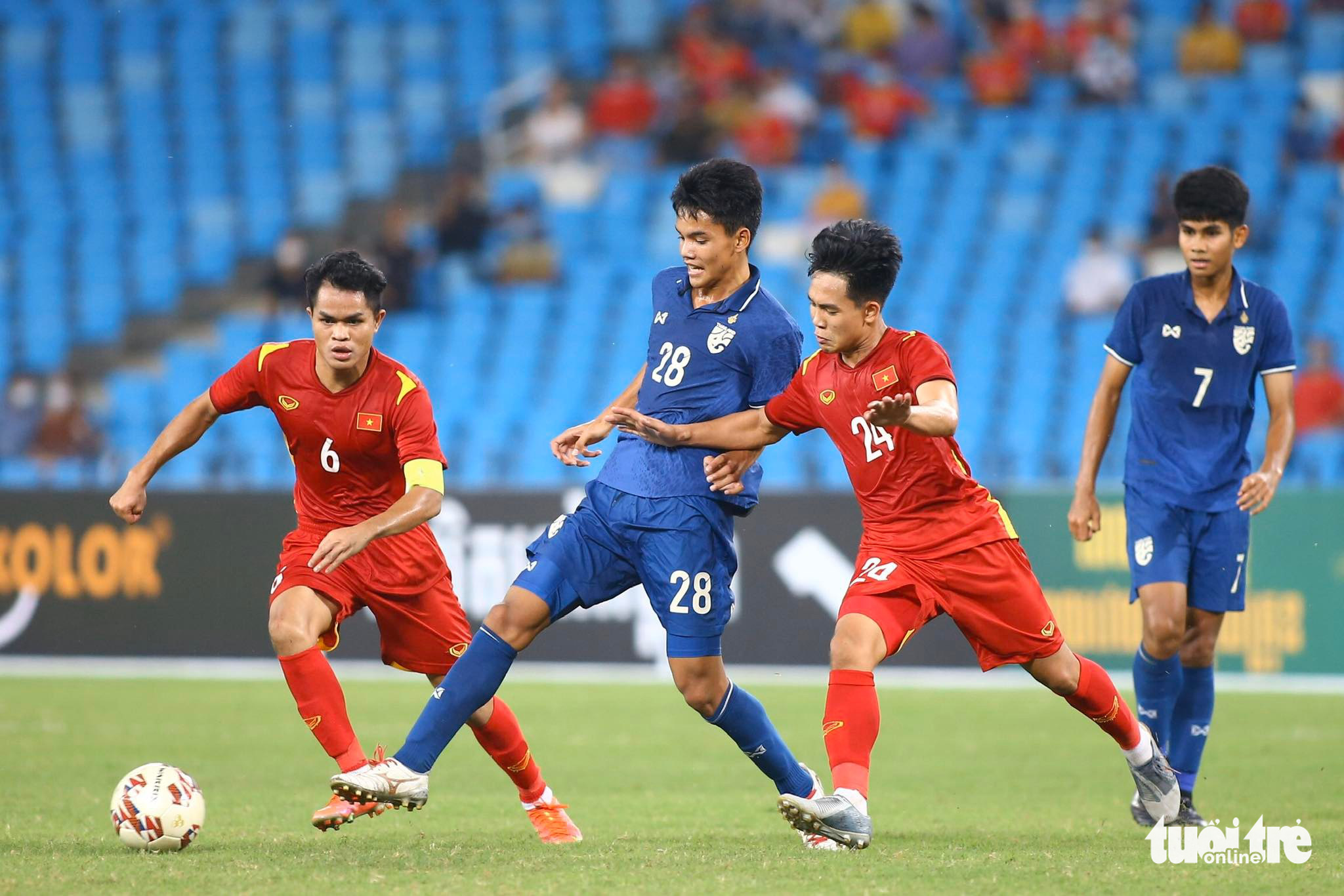 Danh sách 27 cầu thủ U23 Việt Nam chuẩn bị SEA Games 31, Quang Hải chưa có tên - Ảnh 1.