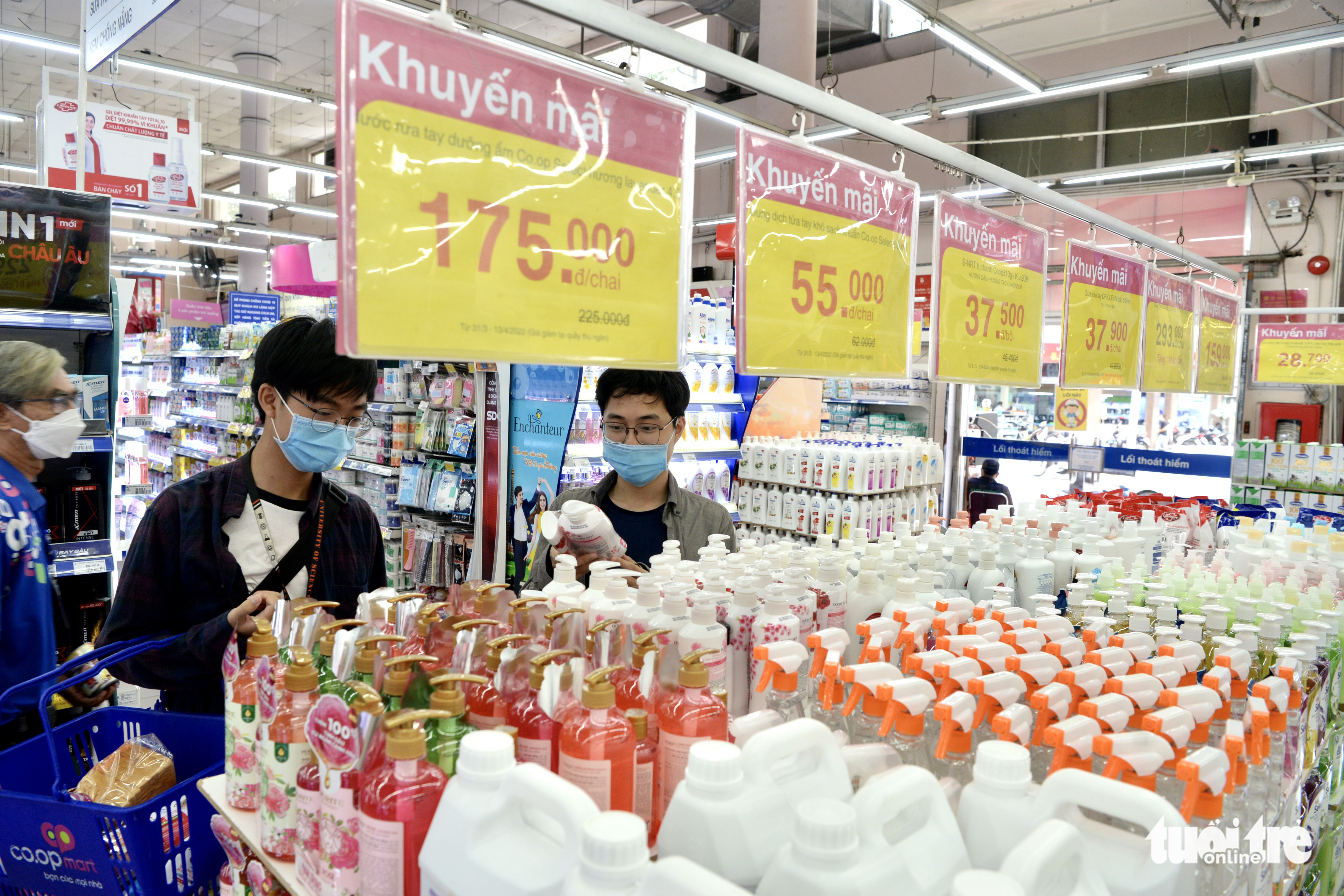 Săn khuyến mãi hơn 2.000 sản phẩm thương hiệu Co.op - Ảnh 1. Săn khuyến mãi hơn 2.000 sản phẩm thương hiệu Co.op - Ảnh 1.