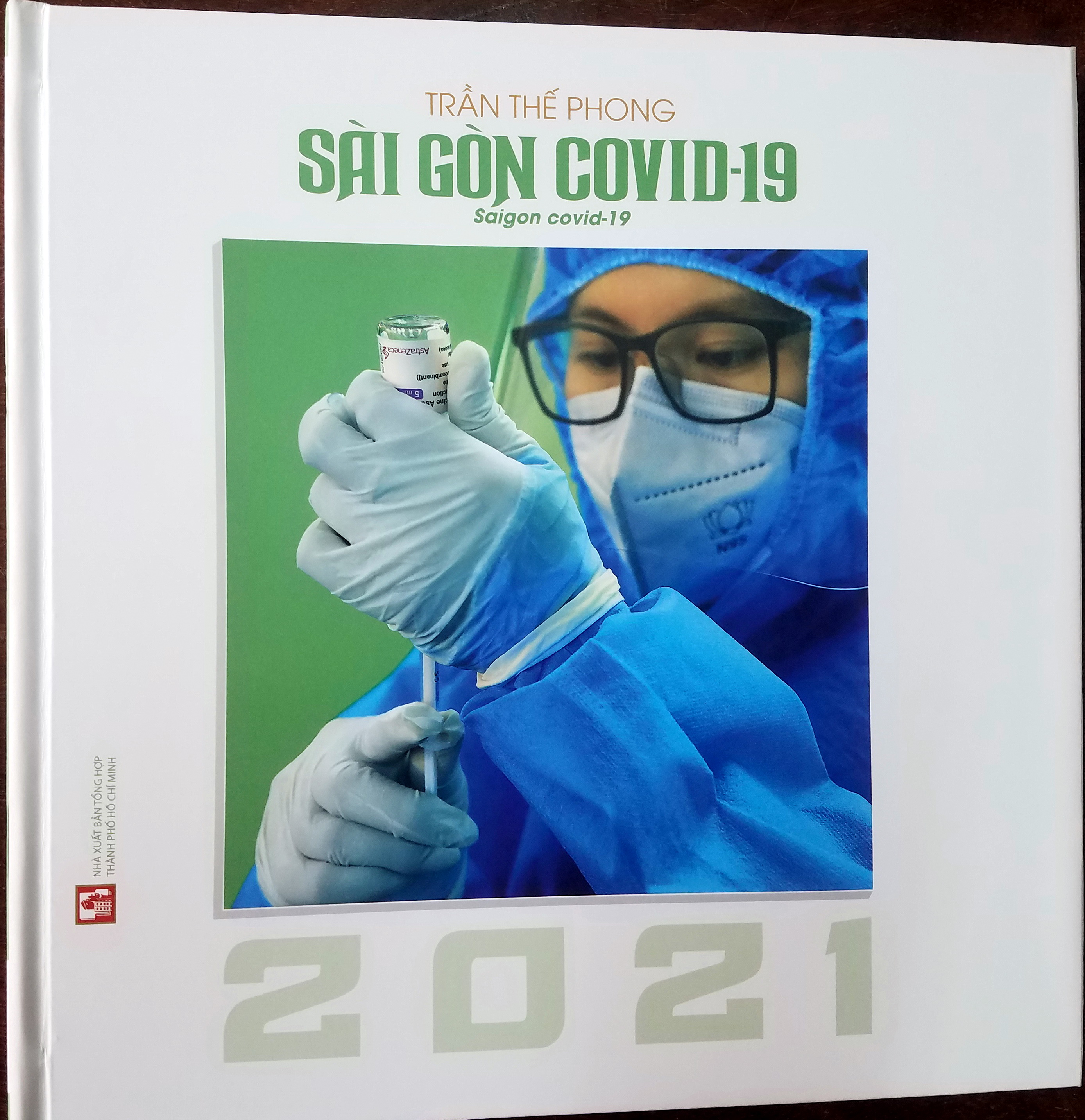 Sach_bia_cung Sach_bia_cung