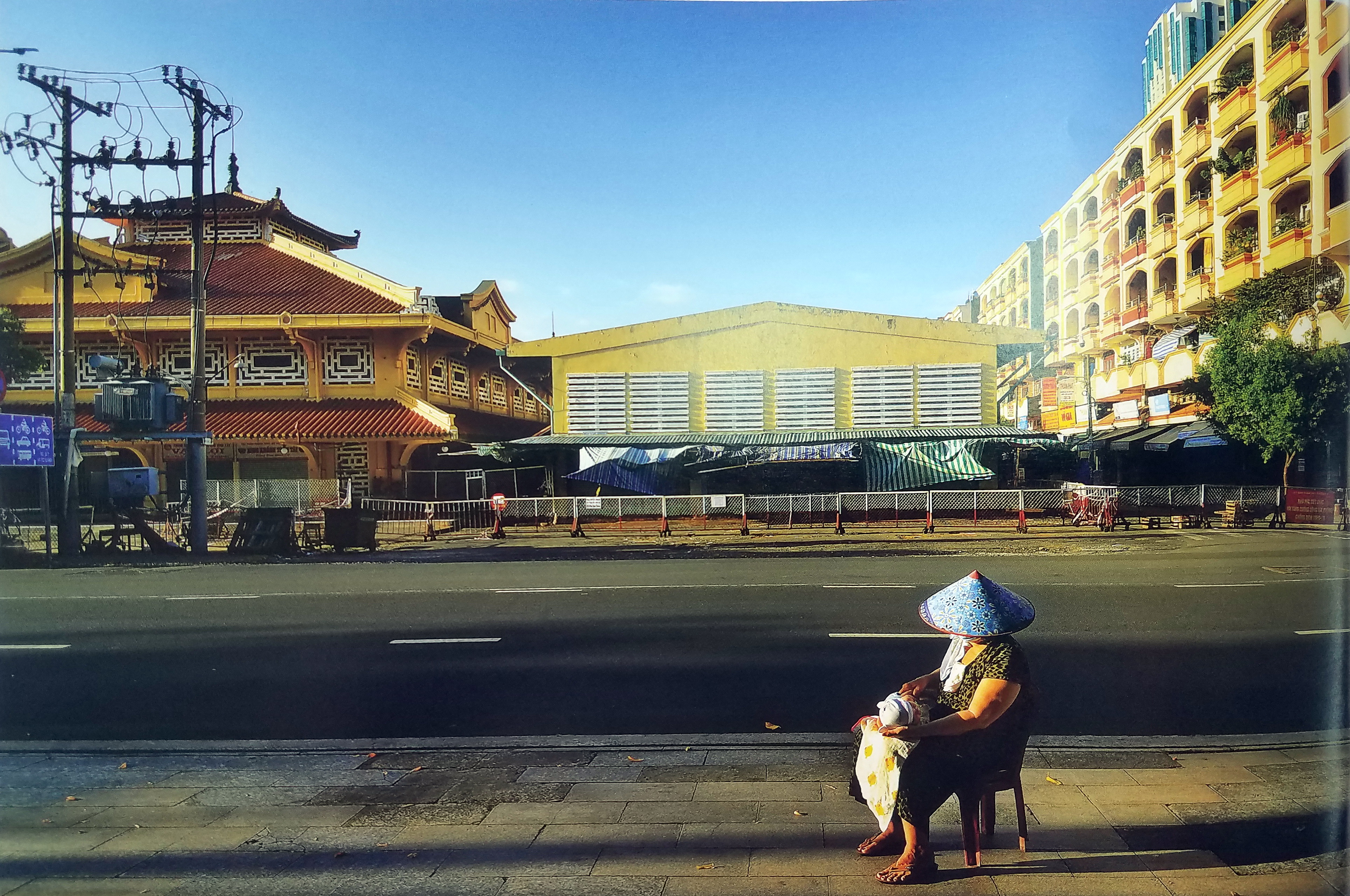 Sài Gòn COVID-19 - 2021 tràn ngập yêu thương của Trần Thế Phong - Ảnh 13. Sài Gòn COVID-19 - 2021 tràn ngập yêu thương của Trần Thế Phong - Ảnh 13.