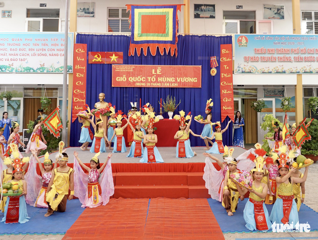 Học sinh TP.HCM nghỉ lễ 7 ngày trong tháng 4 và đầu tháng 5 - Ảnh 1. Học sinh TP.HCM nghỉ lễ 7 ngày trong tháng 4 và đầu tháng 5 - Ảnh 1.