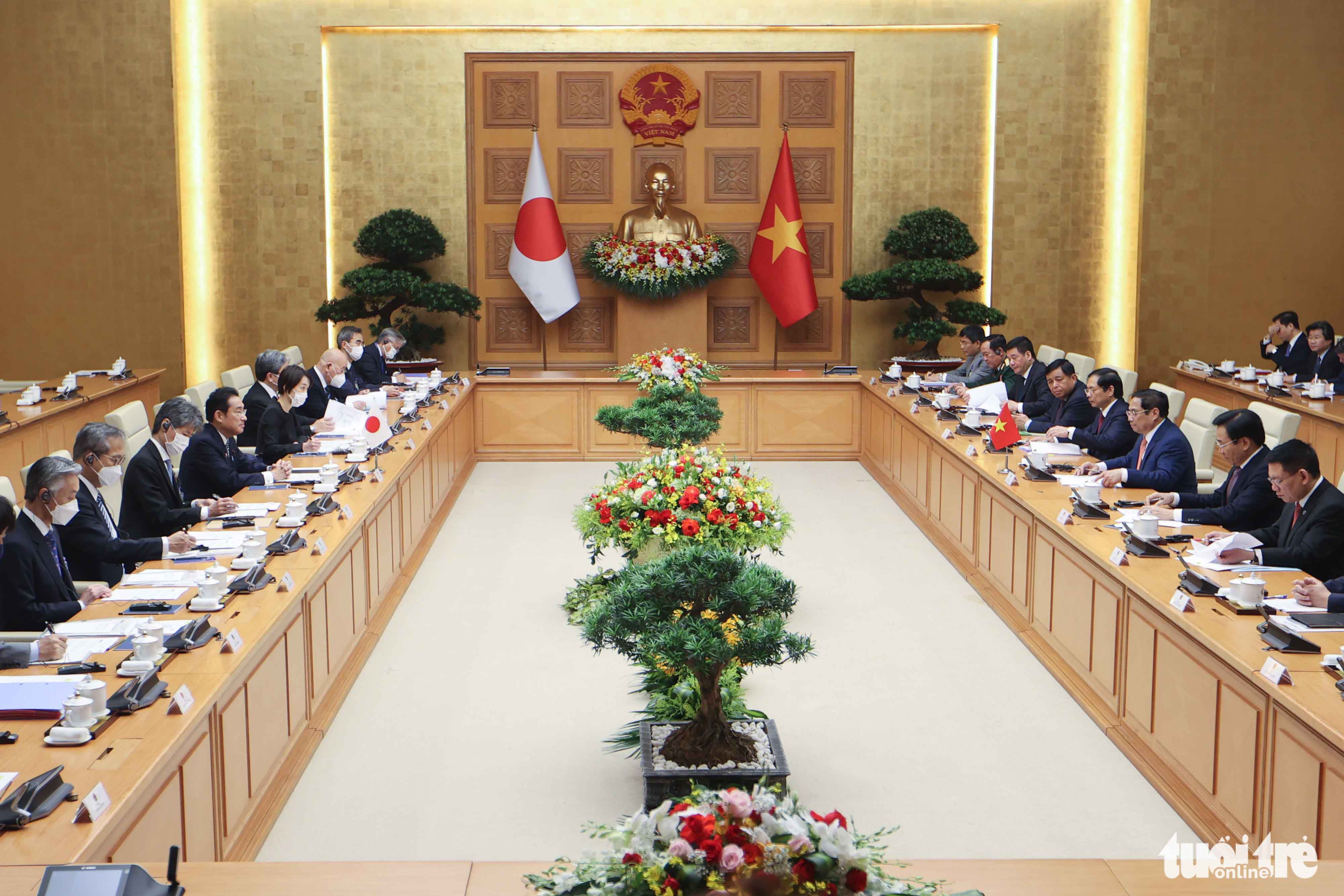 Thủ tướng Phạm Minh Chính chủ trì lễ đón Thủ tướng Nhật Bản - Ảnh 6. Thủ tướng Phạm Minh Chính chủ trì lễ đón Thủ tướng Nhật Bản - Ảnh 6.