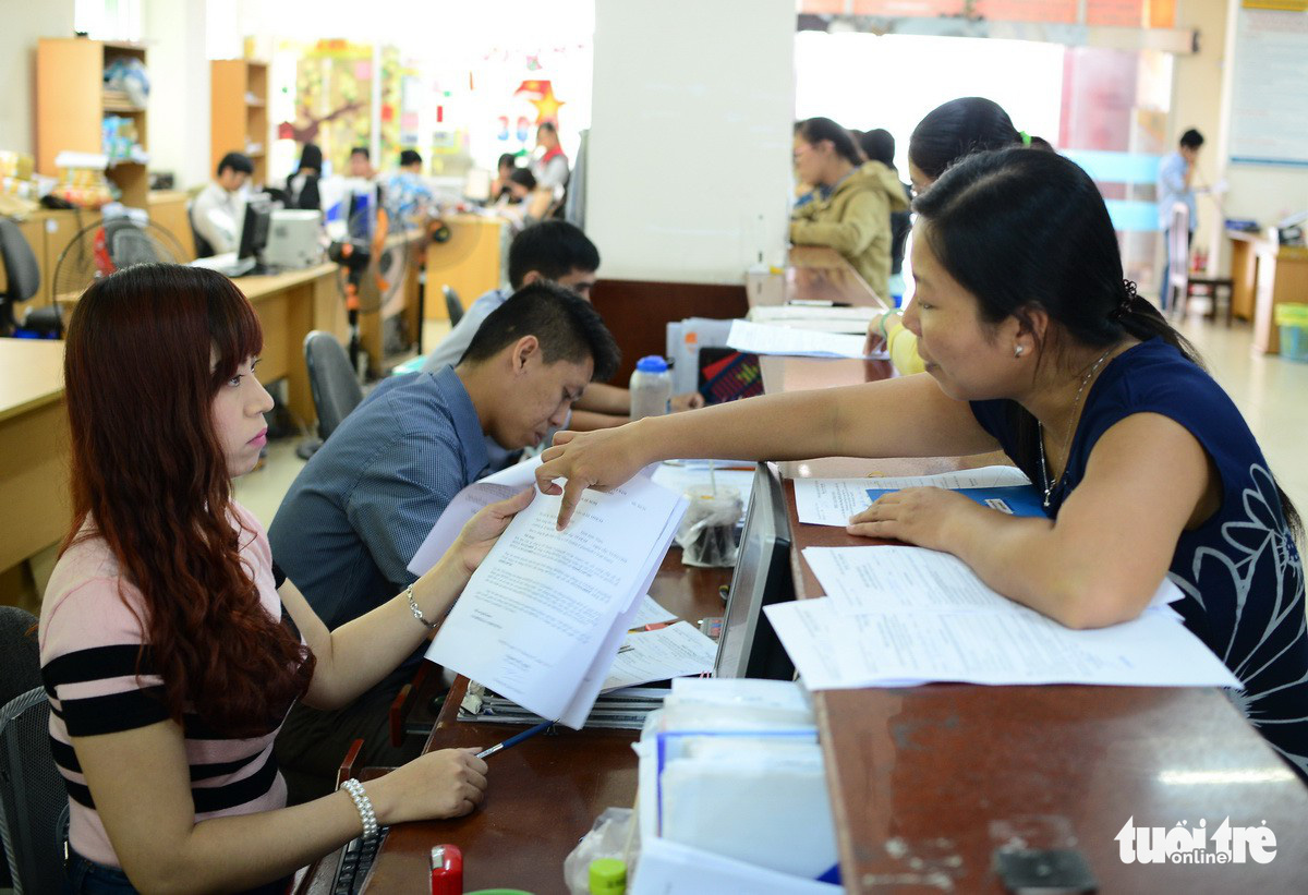 Tin sáng 13-5: Mức đóng BHYT hộ gia đình sẽ tăng; CĐV không được ném giấy vệ sinh trận gặp Myanmar - Ảnh 1. Tin sáng 13-5: Mức đóng BHYT hộ gia đình sẽ tăng; CĐV không được ném giấy vệ sinh trận gặp Myanmar - Ảnh 1.