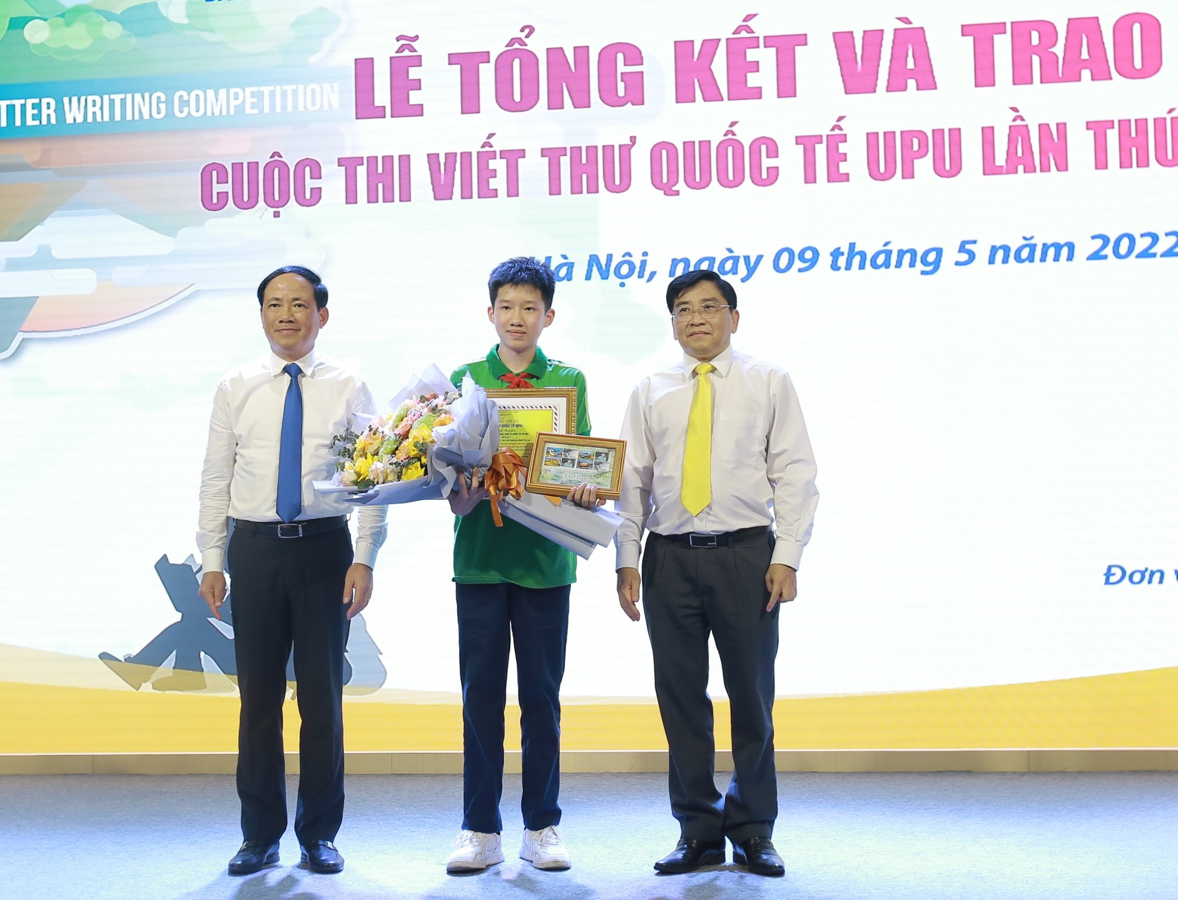 Bức thư được giải nhất thi viết thư UPU quá… già: ‘Người lớn cằn cỗi không viết được thế đâu’ - Ảnh 3. Bức thư được giải nhất thi viết thư UPU quá… già: ‘Người lớn cằn cỗi không viết được thế đâu’ - Ảnh 3.