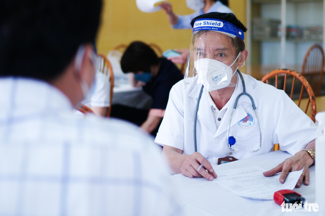 Tin COVID-19 chiều 31-5: Ca mới giảm nhưng vẫn trên 1.000; 23 tỉnh thành không ca mới - Ảnh 1.