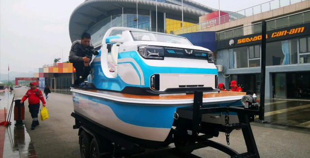 Xe điện gây sốt Wuling Hongguang Mini EV có bản độ canô siêu dị - Ảnh 4. Xe điện gây sốt Wuling Hongguang Mini EV có bản độ canô siêu dị - Ảnh 4.