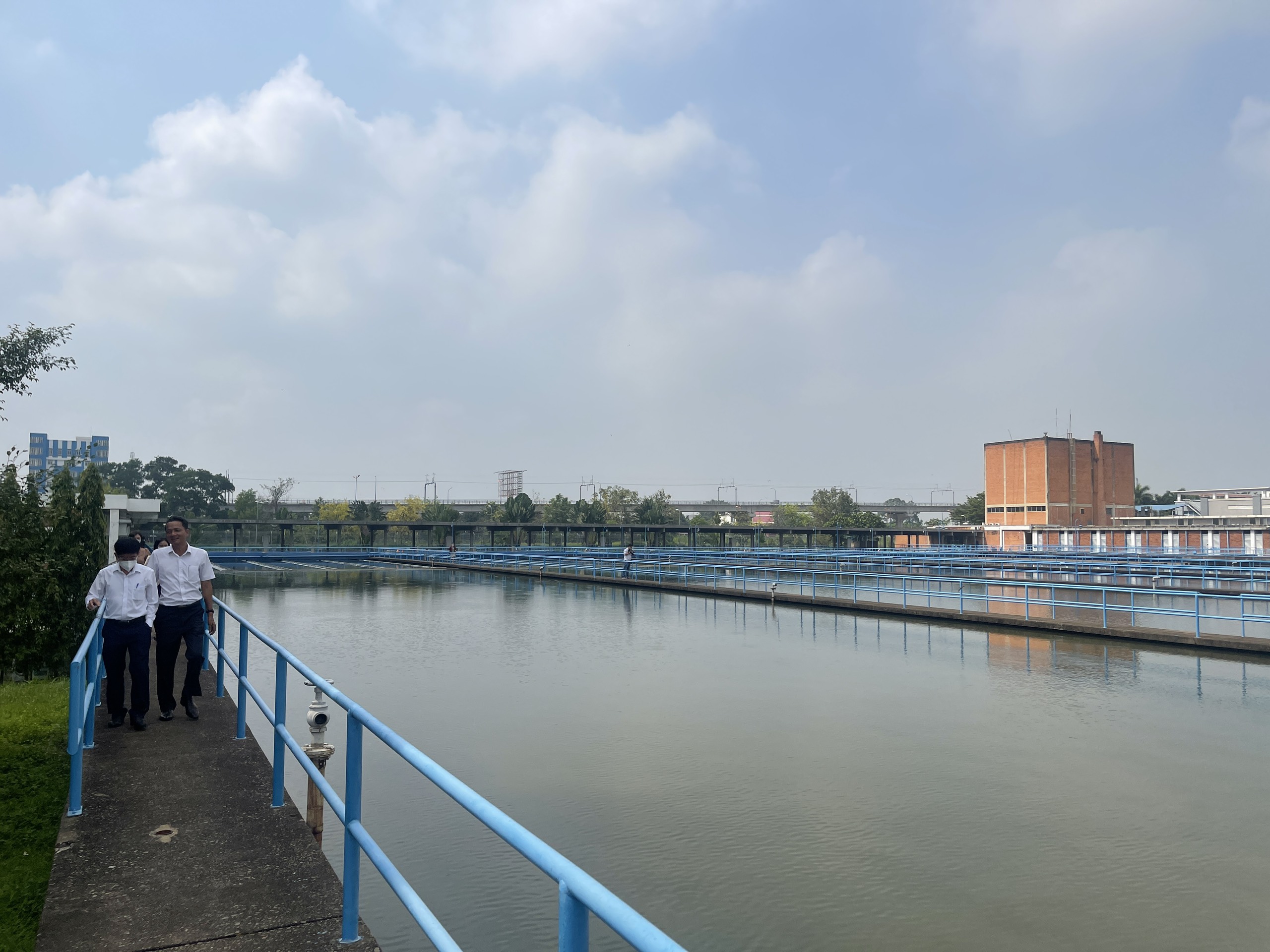 Cuối tuần này cúp nước nhiều quận huyện tại TP.HCM - Ảnh 1. Cuối tuần này cúp nước nhiều quận huyện tại TP.HCM - Ảnh 1.