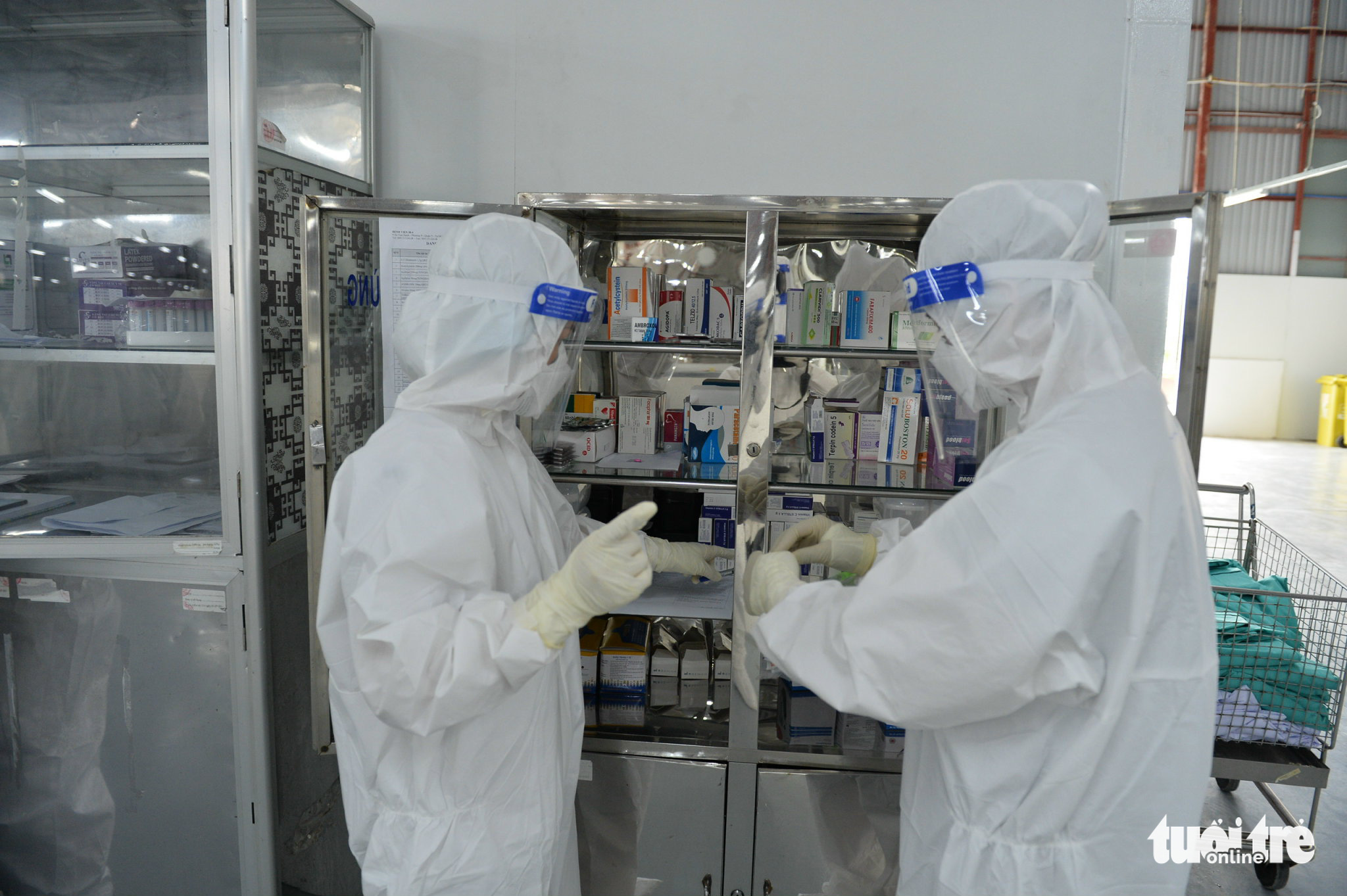 Tin COVID-19 chiều 9-5: Ca mới cả nước giảm còn 2.175, TP.HCM 30 ca, Hà Nội tăng 263 ca - Ảnh 1. Tin COVID-19 chiều 9-5: Ca mới cả nước giảm còn 2.175, TP.HCM 30 ca, Hà Nội tăng 263 ca - Ảnh 1.