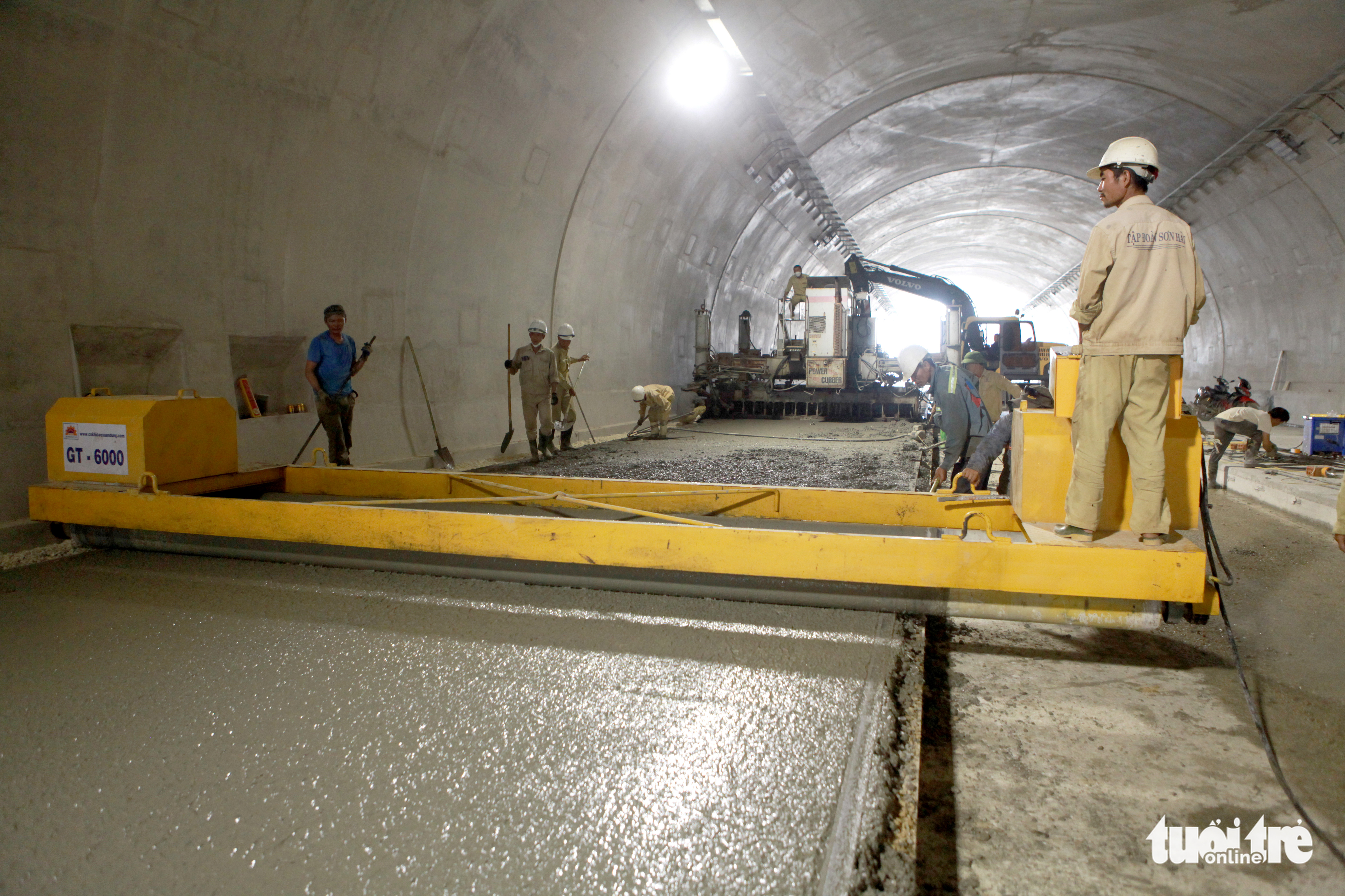 Cao tốc Mai Sơn - quốc lộ 45 chạy nước rút để hoàn thành vào tháng 12-2022 - Ảnh 4.