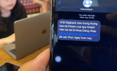 Nhiều chiêu trò lừa đảo qua mạng bủa vây người dân - Ảnh 1. Nhiều chiêu trò lừa đảo qua mạng bủa vây người dân - Ảnh 1.