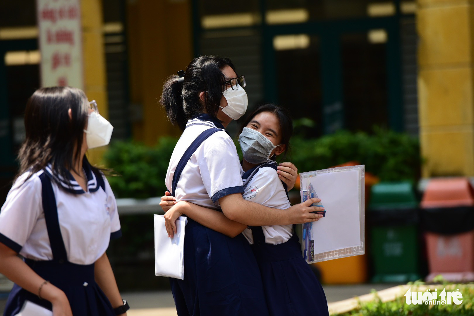 Đề thi văn vào lớp 10 TP.HCM: Thí sinh nói nhẹ nhàng, giáo viên: Không dễ lấy điểm cao - Ảnh 4. Đề thi văn vào lớp 10 TP.HCM: Thí sinh nói nhẹ nhàng, giáo viên: Không dễ lấy điểm cao - Ảnh 4.