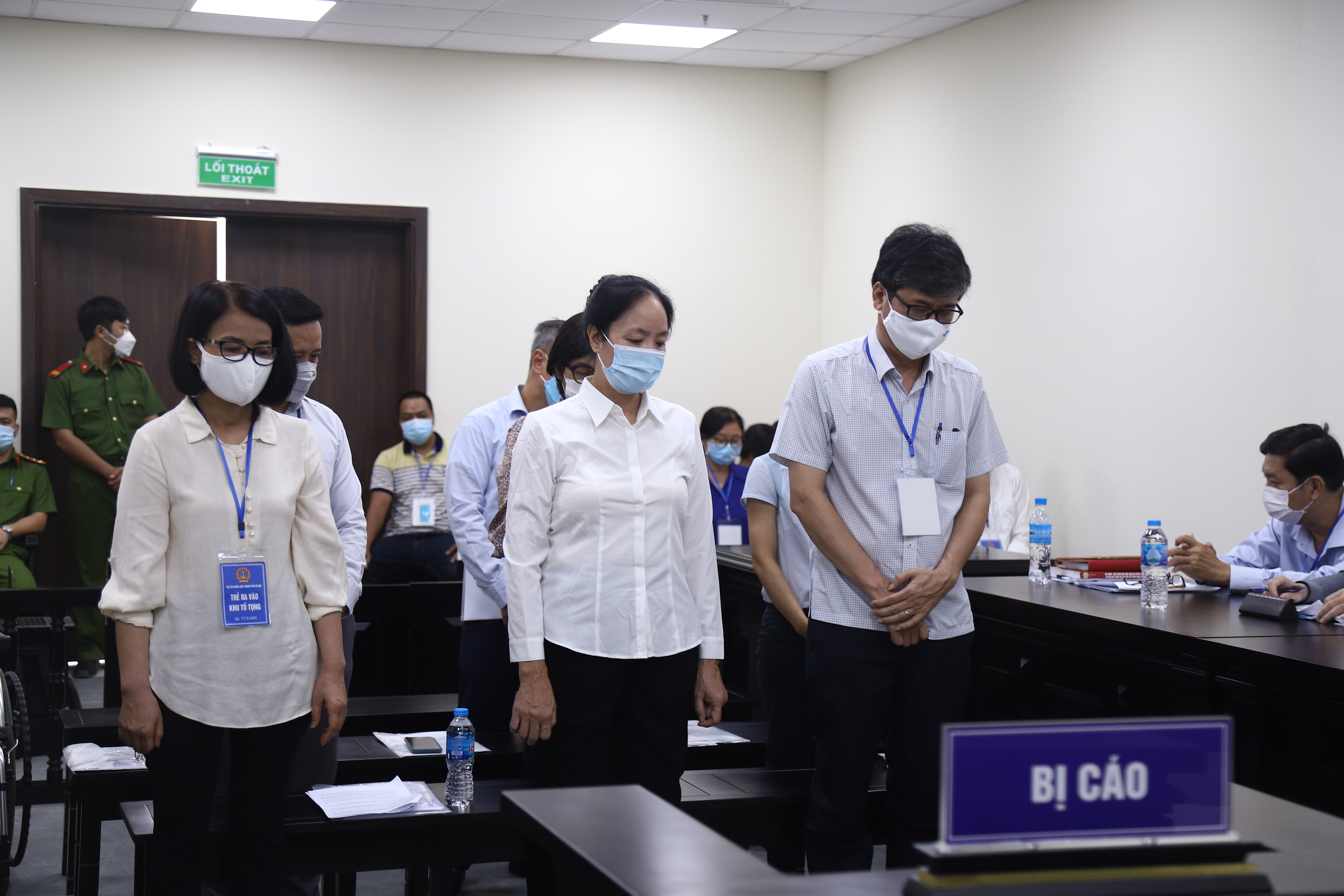 Cựu tổng giám đốc Ngân hàng Đông Á Trần Phương Bình lãnh thêm 10 năm tù - Ảnh 1. Cựu tổng giám đốc Ngân hàng Đông Á Trần Phương Bình lãnh thêm 10 năm tù - Ảnh 1.