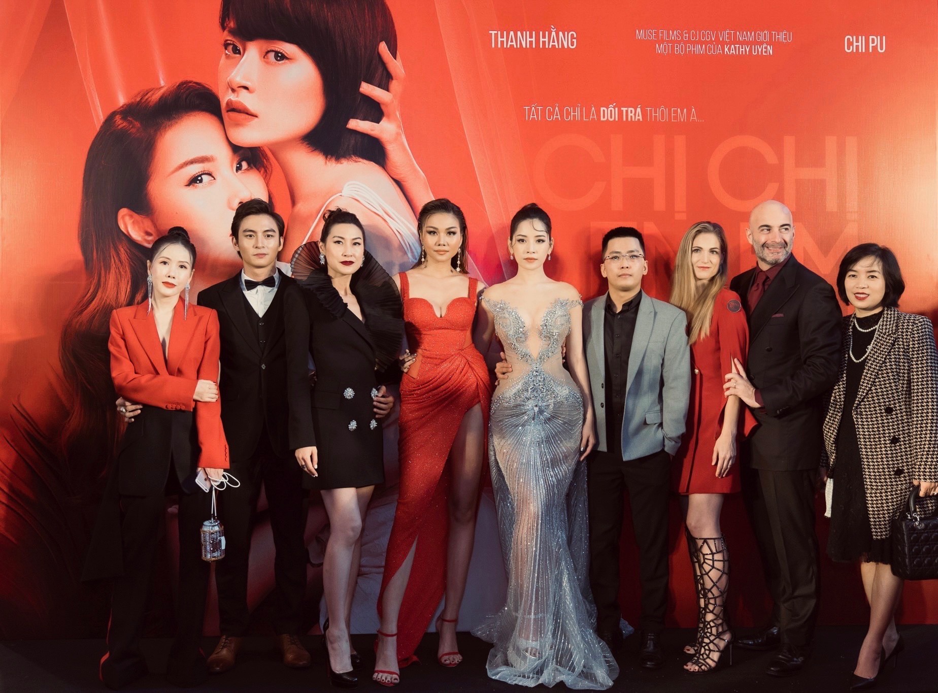 Chị chị em em 2 của Ngọc Trinh, Minh Hằng lấy bối cảnh Sài Gòn xưa - Ảnh 3. Chị chị em em 2 của Ngọc Trinh, Minh Hằng lấy bối cảnh Sài Gòn xưa - Ảnh 3.