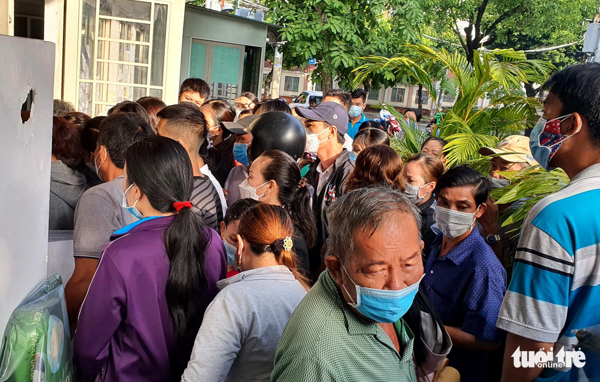 Cấp căn cước công dân: Vì sao chậm? - Ảnh 1. Cấp căn cước công dân: Vì sao chậm? - Ảnh 1.