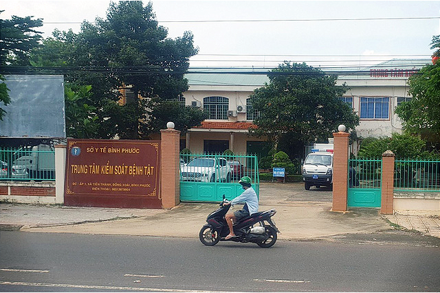 Bắt tạm giam nguyên giám đốc CDC Bình Phước Nguyễn Văn Sáu - Ảnh 2.