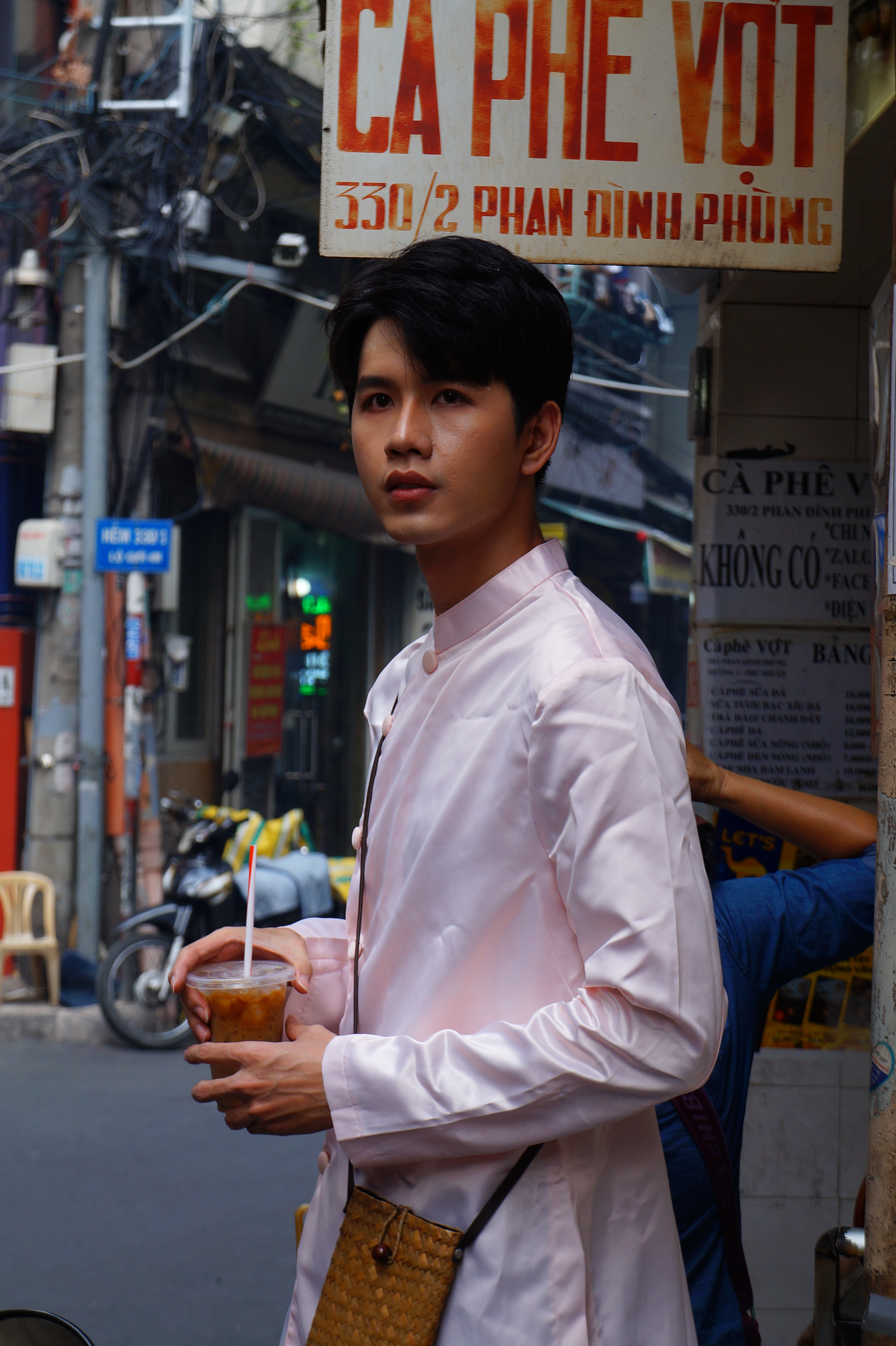 Cà phê vợt: Có nơi ở Sài Gòn gì cũng từ từ - Ảnh 2. Cà phê vợt: Có nơi ở Sài Gòn gì cũng từ từ - Ảnh 2.