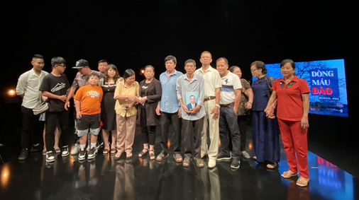 Như chưa hề có cuộc chia ly: Hóa giải định kiến của con về người cha quá cố gây ra ly tán - Ảnh 1.