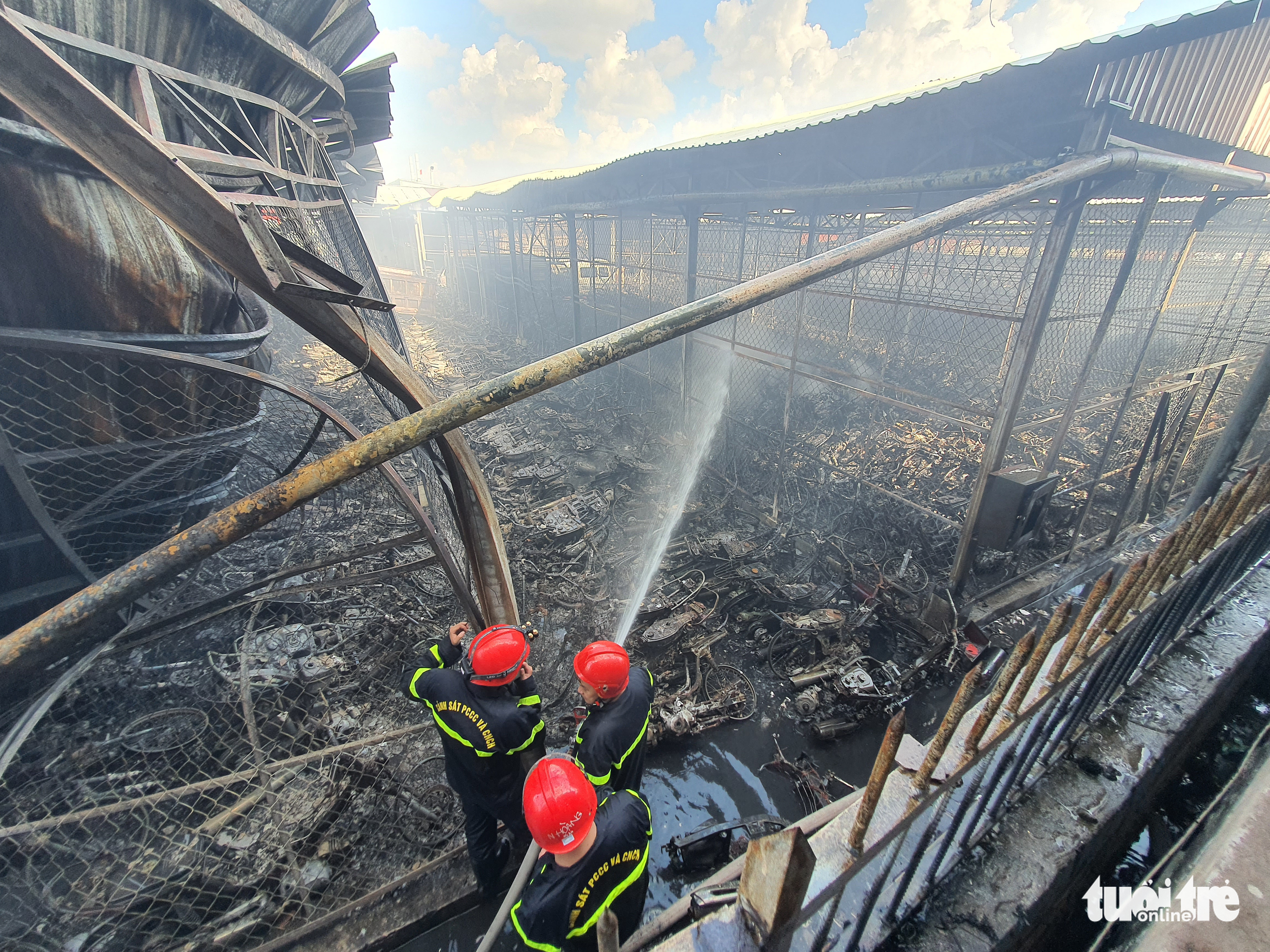 Vụ cháy bãi xe Phòng CSGT TP.HCM: Nếu có xe bị cháy, người dân được bồi thường không? - Ảnh 5.