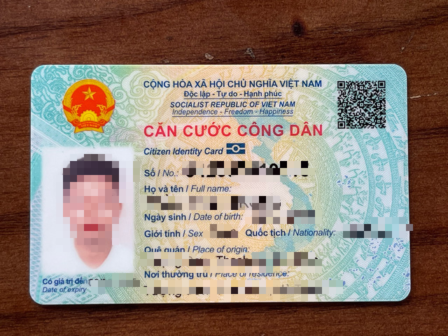 Cẩn thận bị lừa vì cho người lạ mượn, chụp, thuê căn cước công dân - Ảnh 1. Cẩn thận bị lừa vì cho người lạ mượn, chụp, thuê căn cước công dân - Ảnh 1.