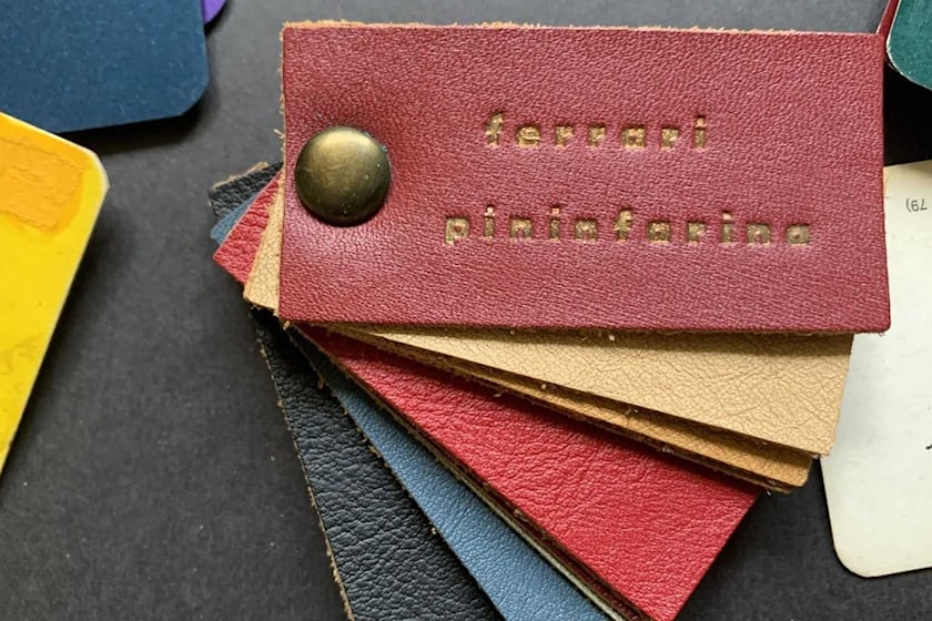 Bộ tham khảo màu - món sưu tầm độc, đắt cho giới nhà giàu mê Ferrari - Ảnh 3. Bộ tham khảo màu - món sưu tầm độc, đắt cho giới nhà giàu mê Ferrari - Ảnh 3.