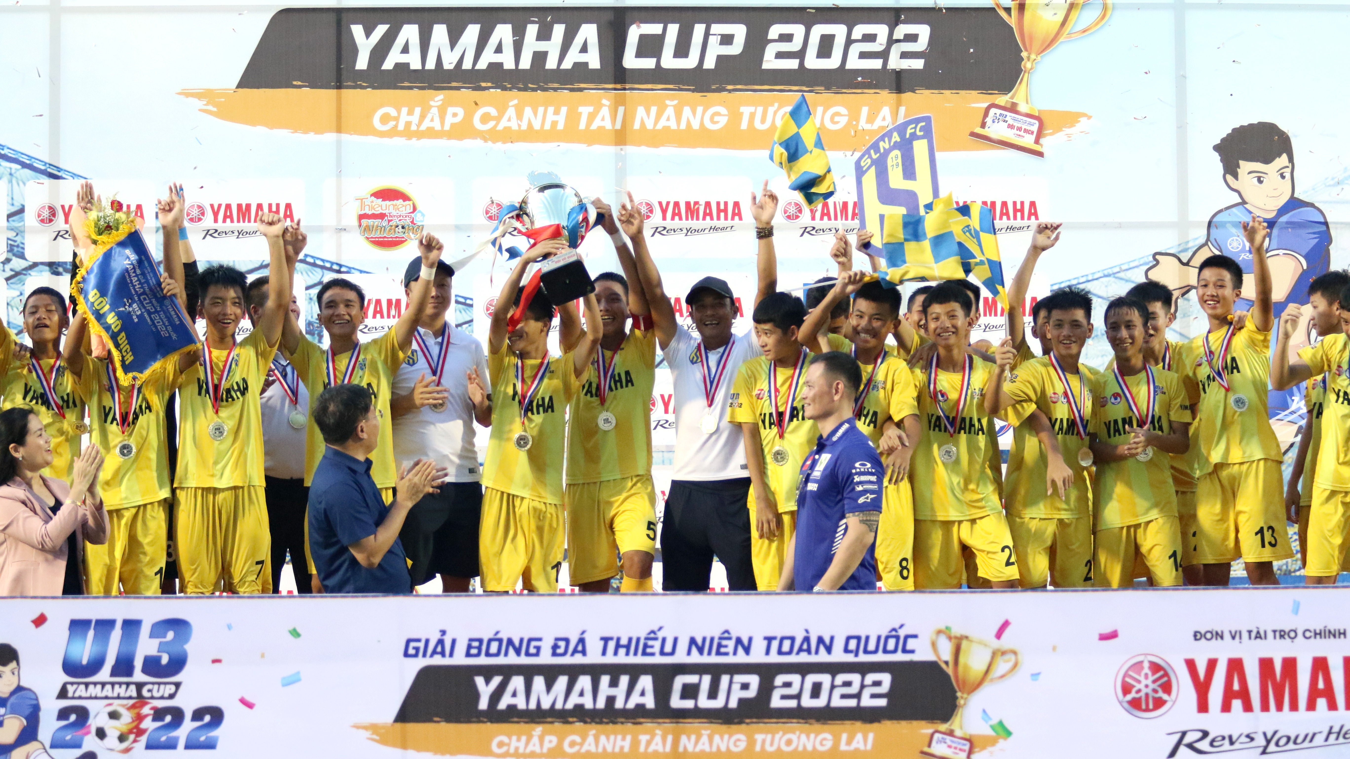 U13 Sông Lam Nghệ An vô địch Giải bóng đá thiếu niên toàn quốc 2022 - Ảnh 1. U13 Sông Lam Nghệ An vô địch Giải bóng đá thiếu niên toàn quốc 2022 - Ảnh 1.