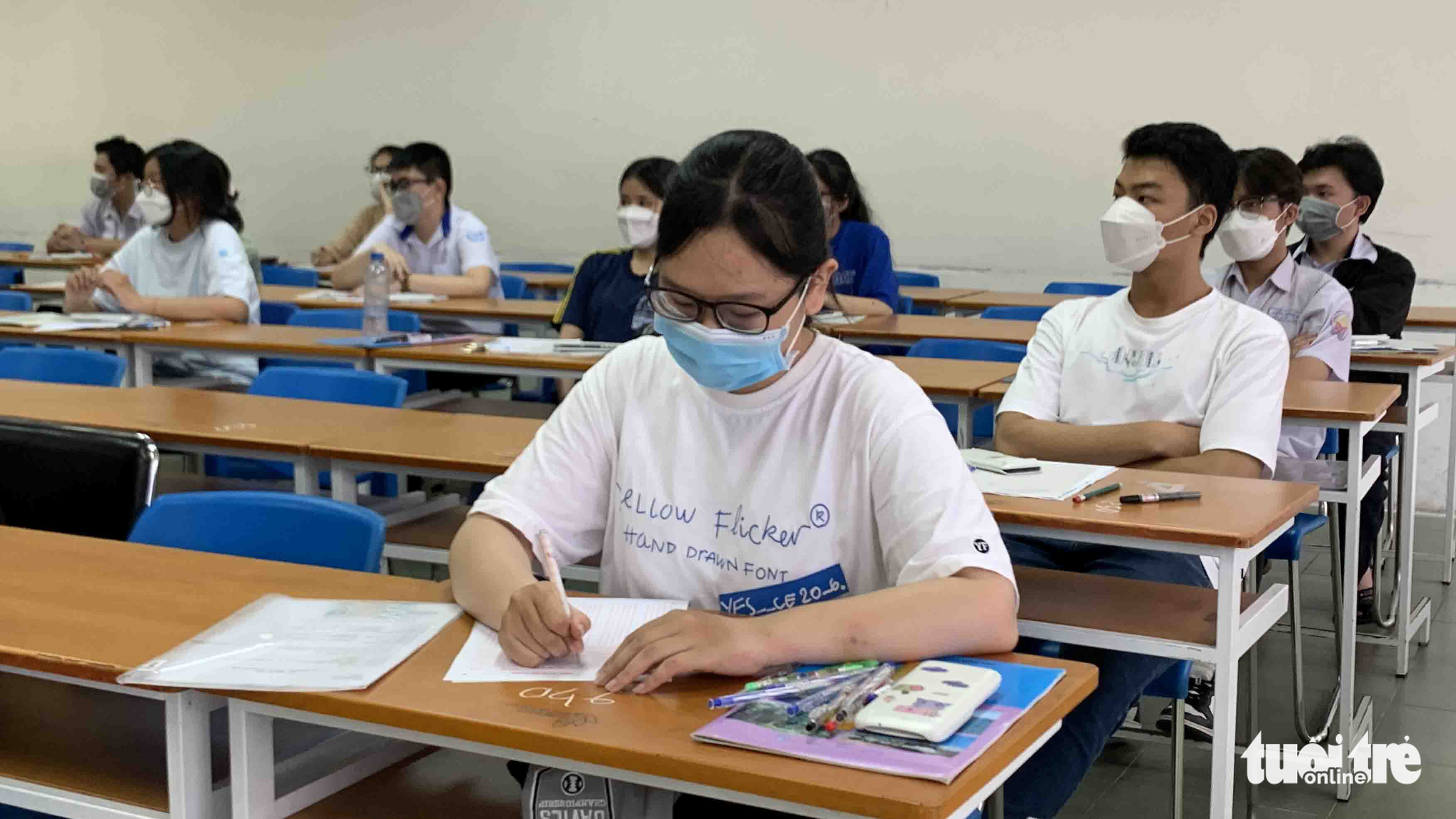 Kỳ thi đánh giá năng lực của ĐH Quốc gia TP.HCM: Vì sao điểm chuẩn nhiều biến động? - Ảnh 1. Kỳ thi đánh giá năng lực của ĐH Quốc gia TP.HCM: Vì sao điểm chuẩn nhiều biến động? - Ảnh 1.